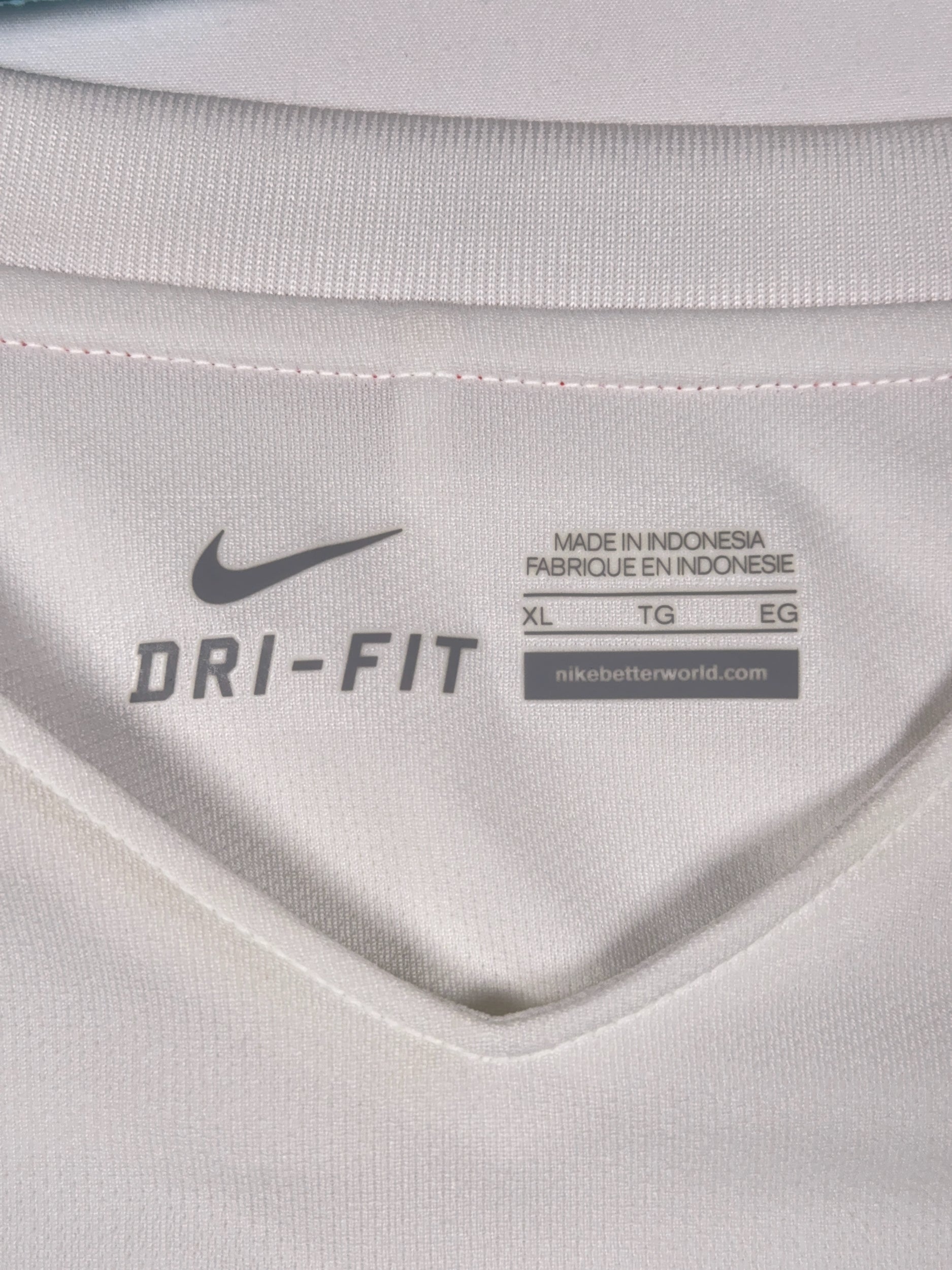 Chile 2016/17 Away Shirt - L