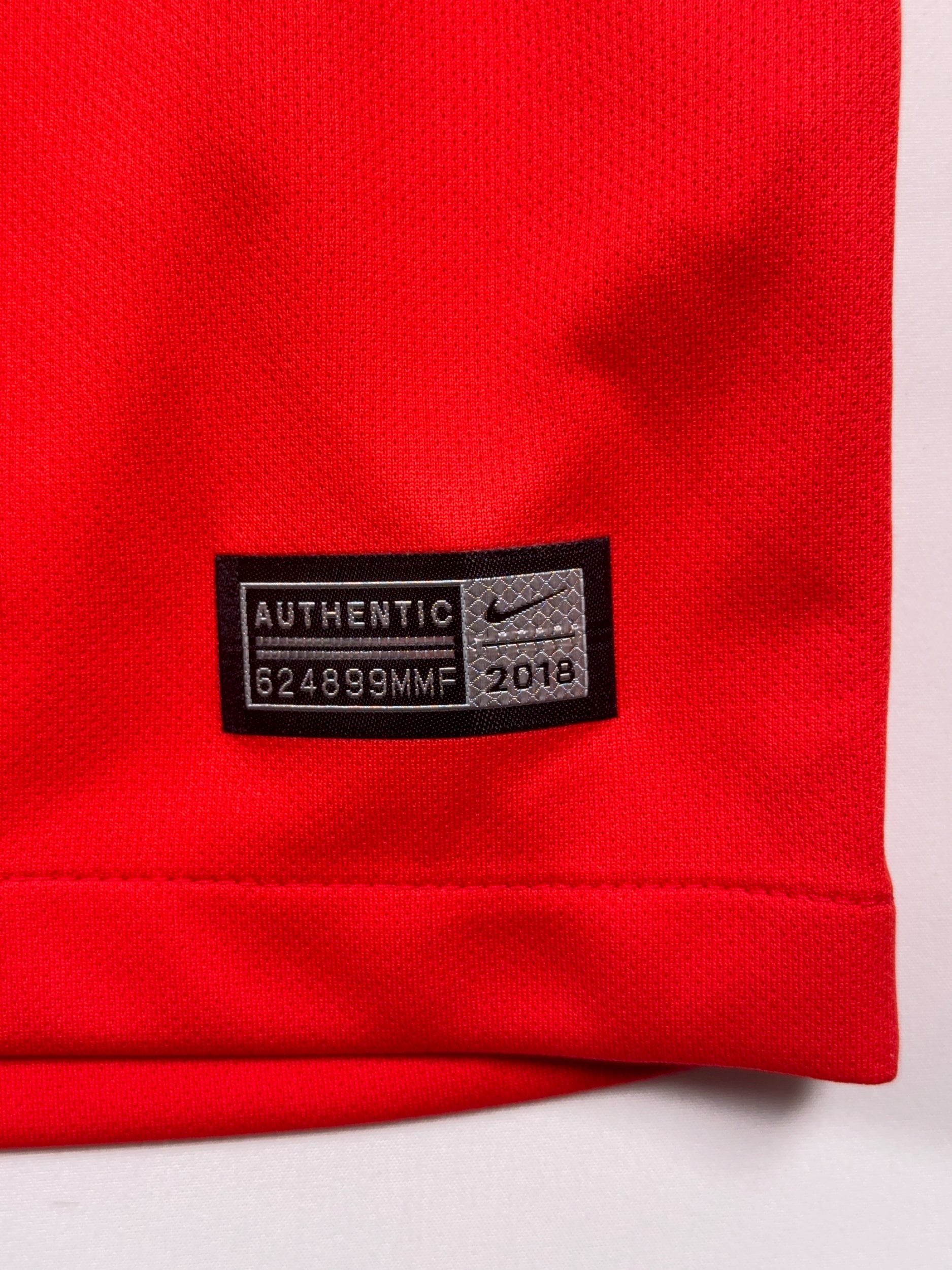Chile 2018/19 Home Shirt - L
