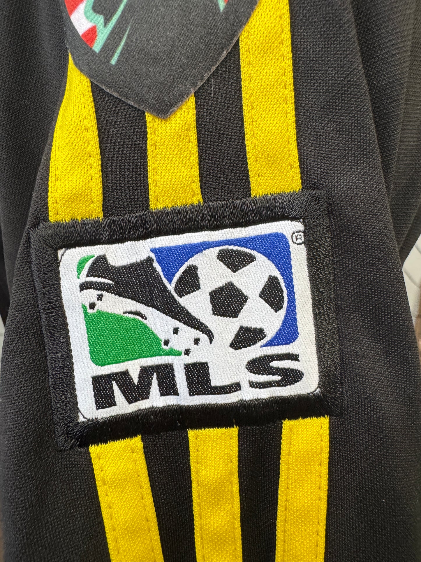 Columbus Crew 2001 West #17 Away - L
