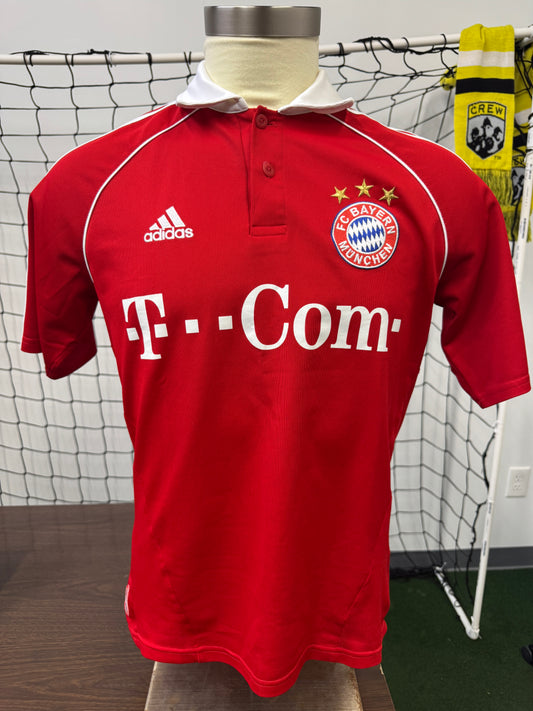 Bayern Munich 2005/06 Philipp Lahm #21 Home Shirt | Retro Screamers