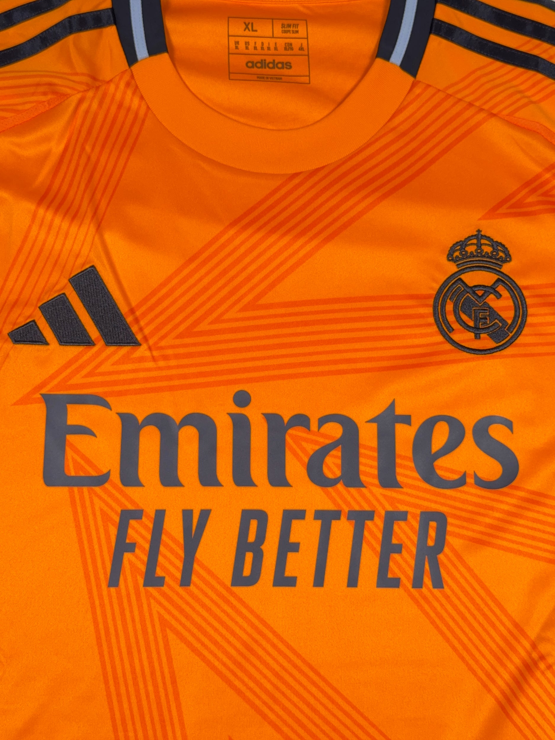 Real Madrid 2024/25 Away Shirt - XL