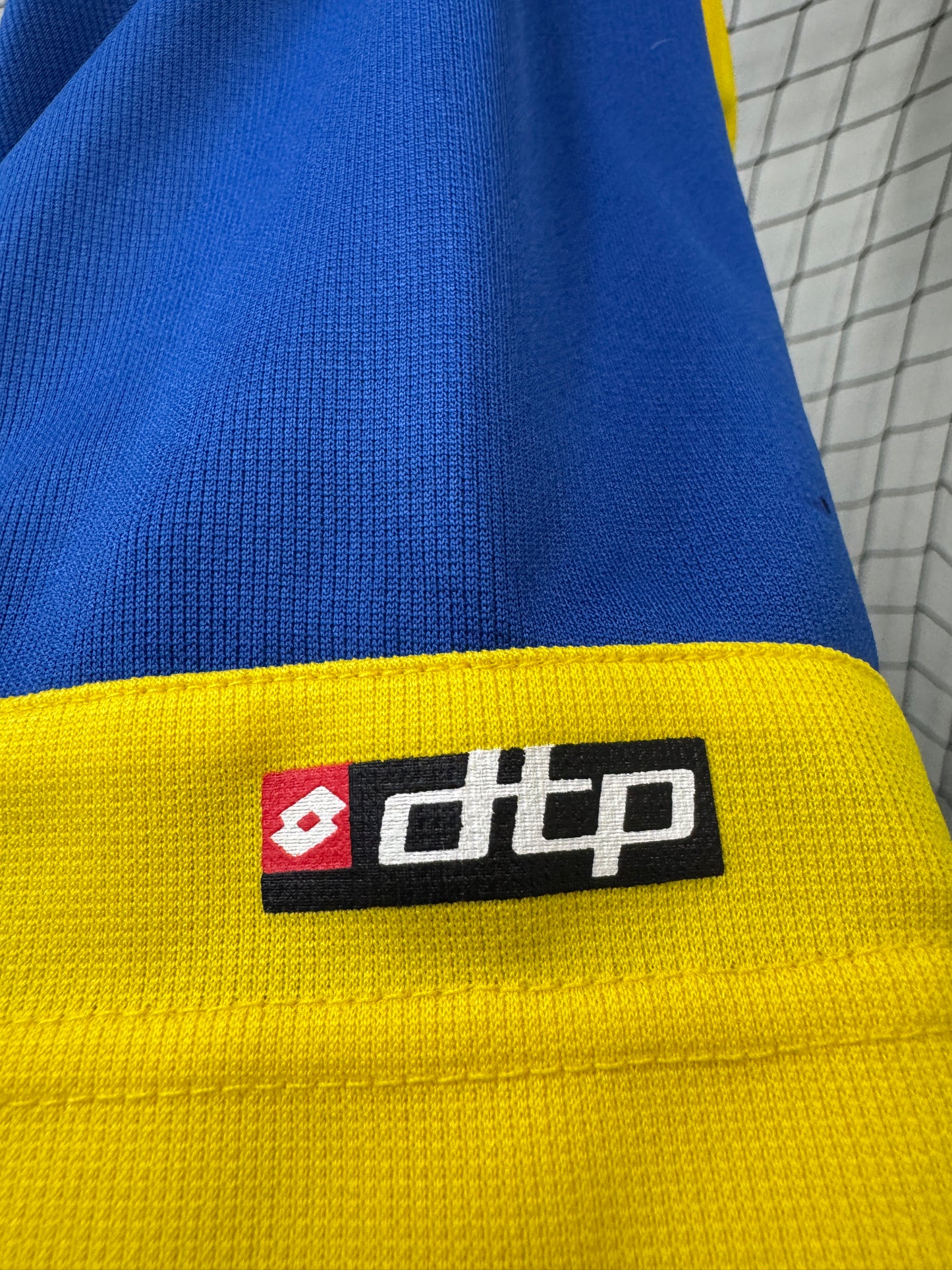 Colombia 2003 Home - M