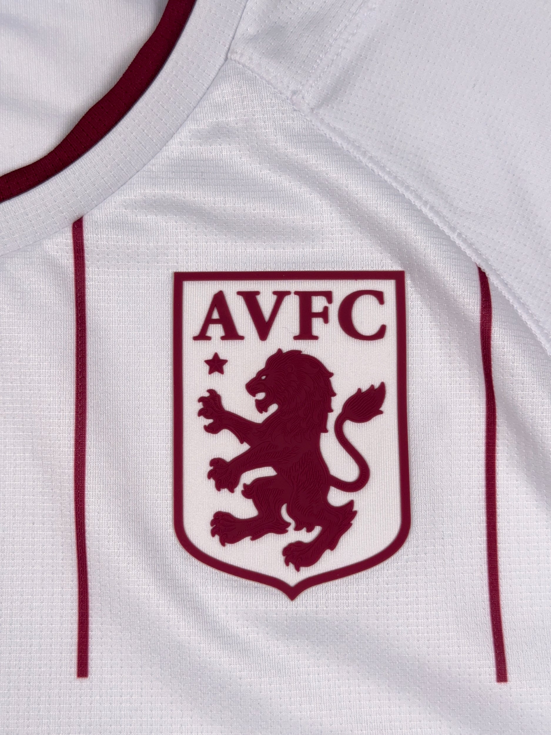 Aston Villa 2021/22 Away Shirt - XL
