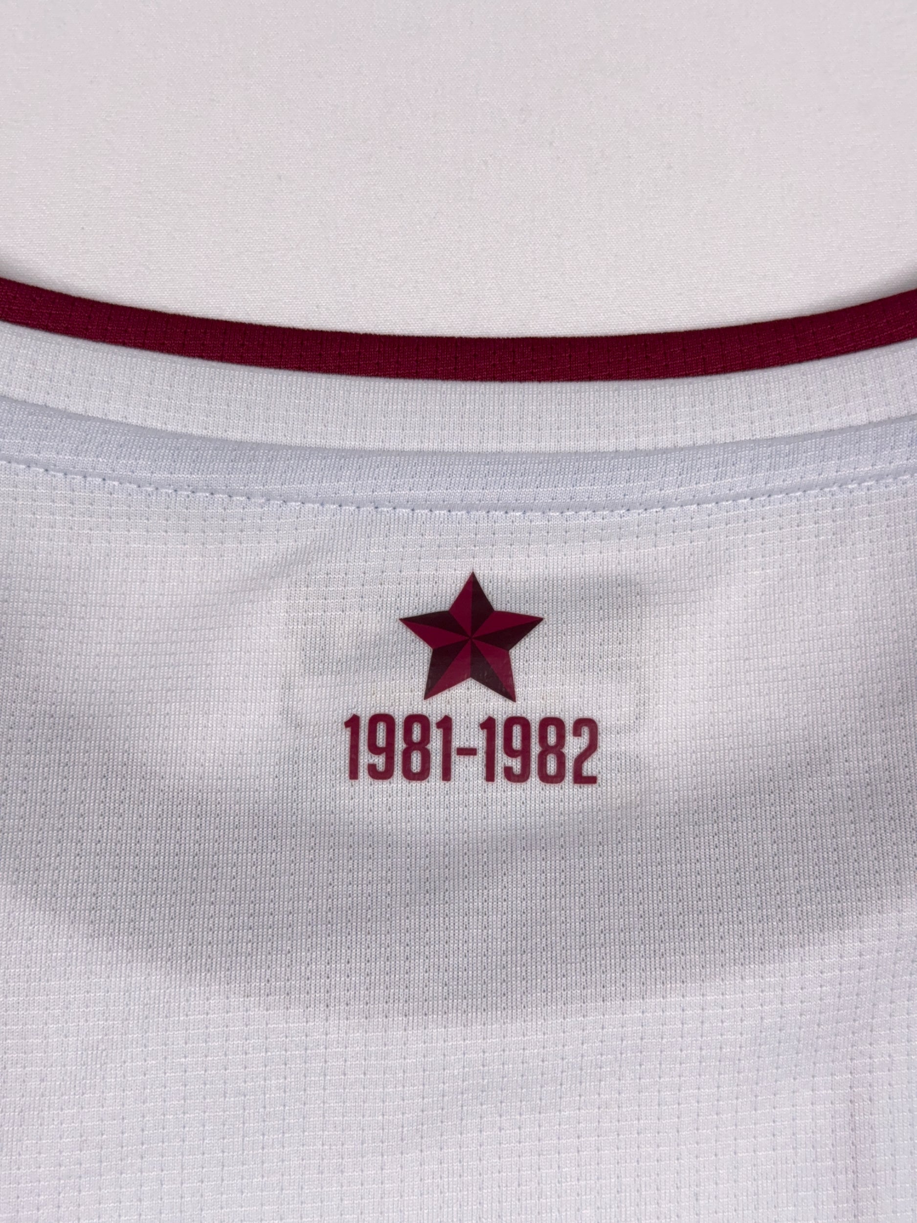 Aston Villa 2021/22 Away Shirt - XL