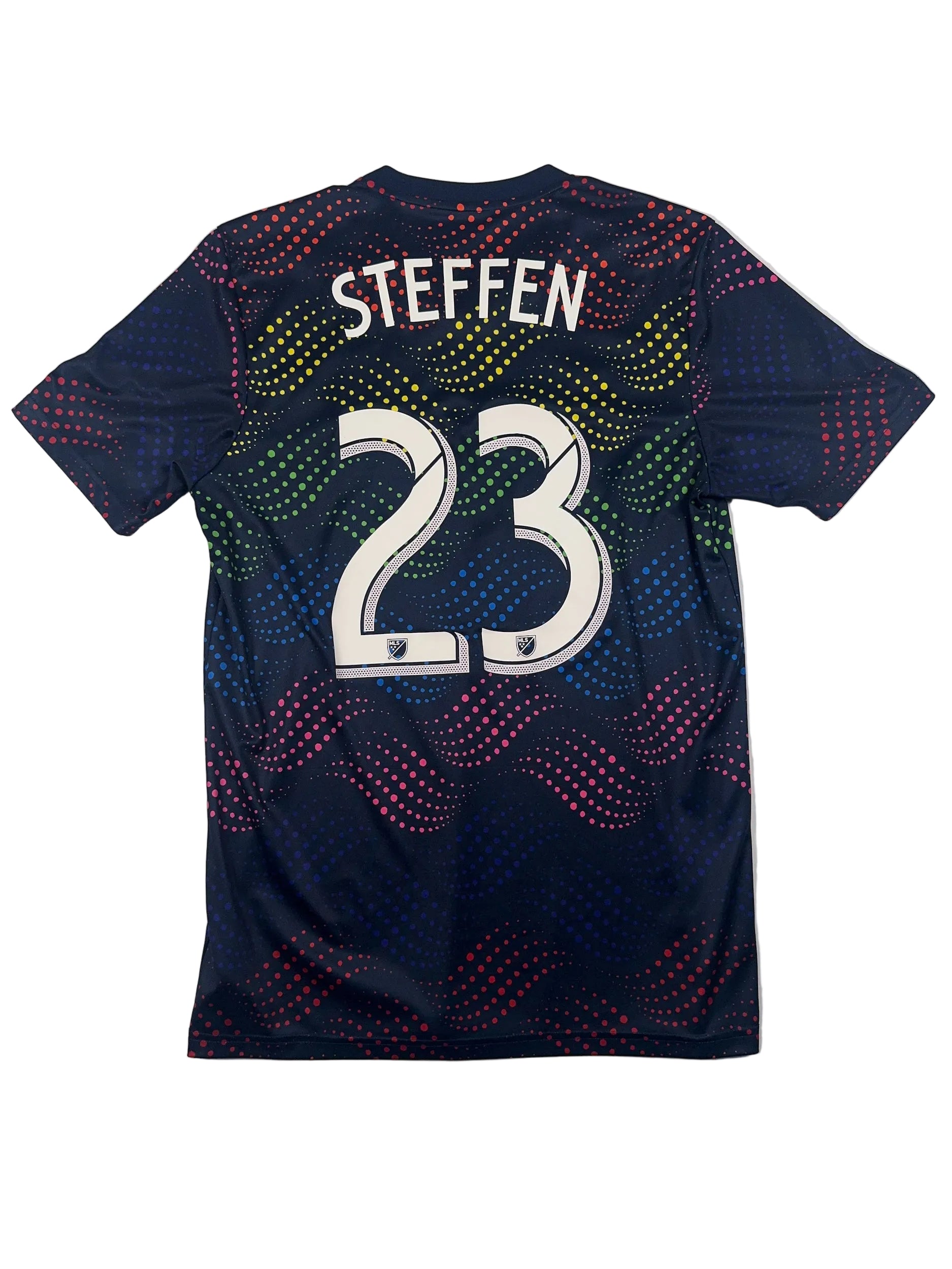 Columbus Crew 2019/20 Zack Steffen #23 Pride Shirt - M