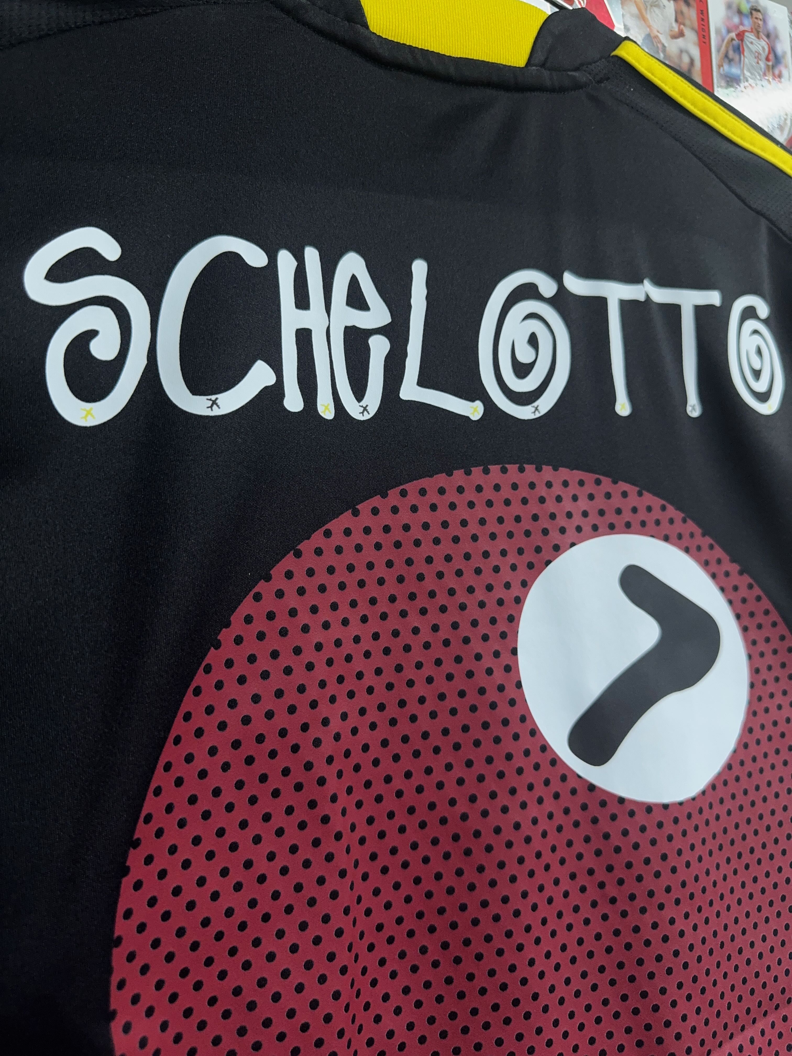 Raffle Sticker: Retro Screamers x Rose From Concrete - Guillermo Barros Schelotto Edition