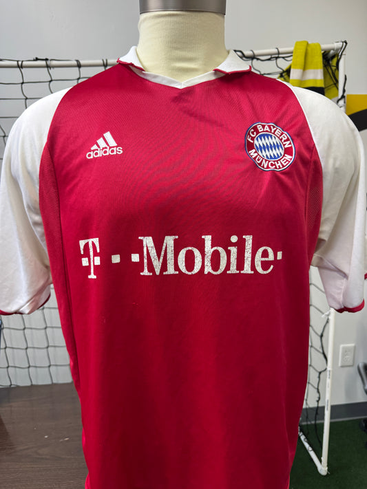Bayern Munich 2003/05 Home Shirt | Retro Screamers
