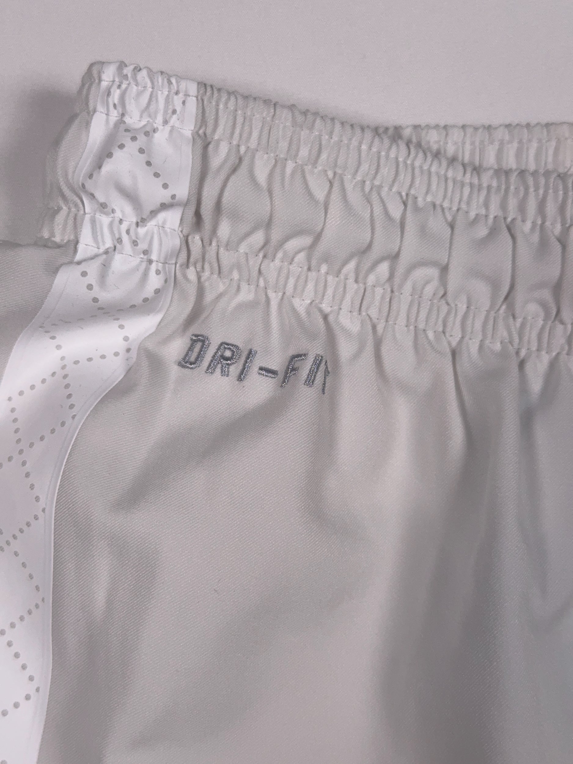 Arsenal 2012/14 Home Shorts - M