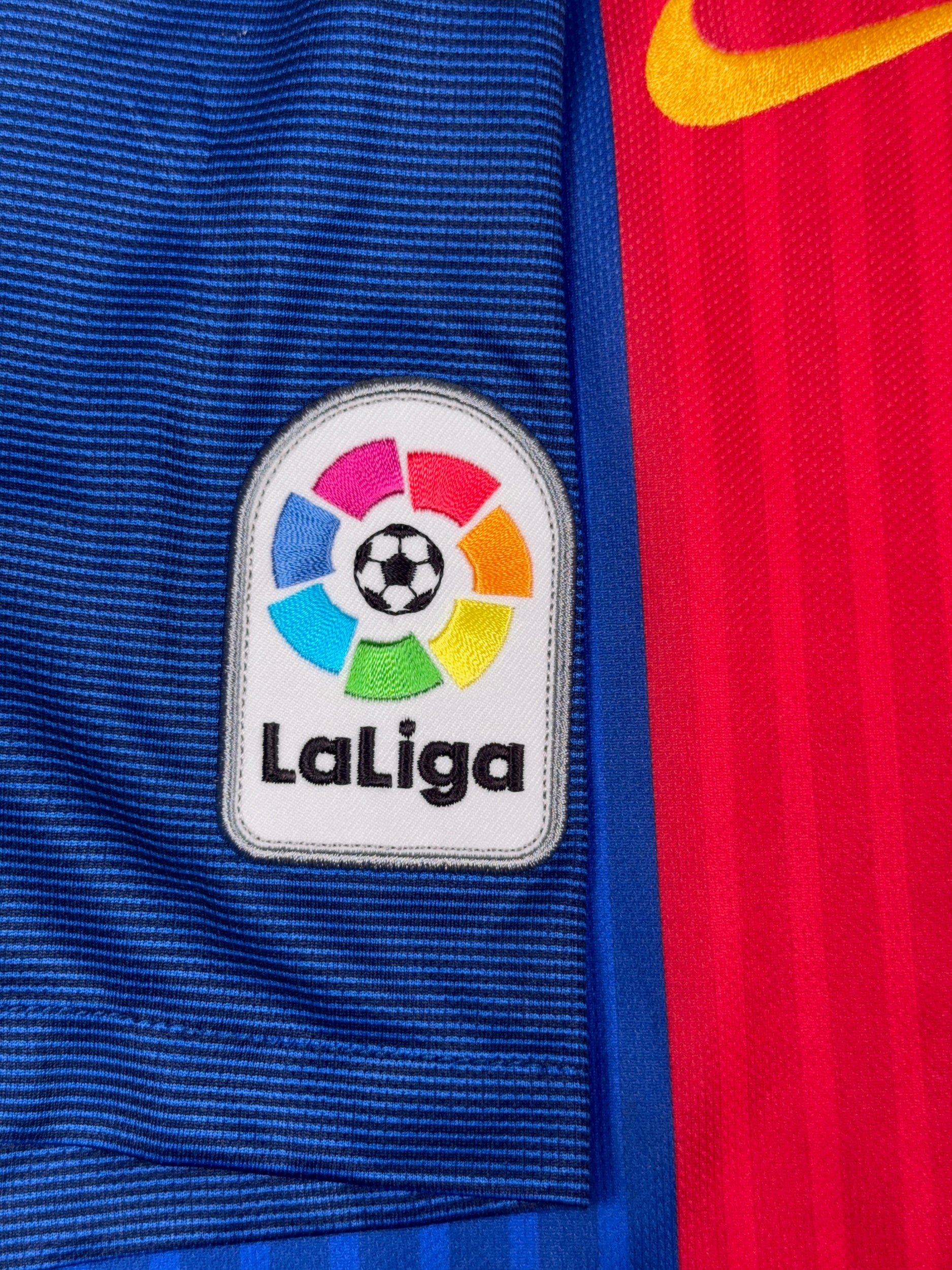 Barcelona 2016/17 Gerard Pique #3 Home Shirt - L