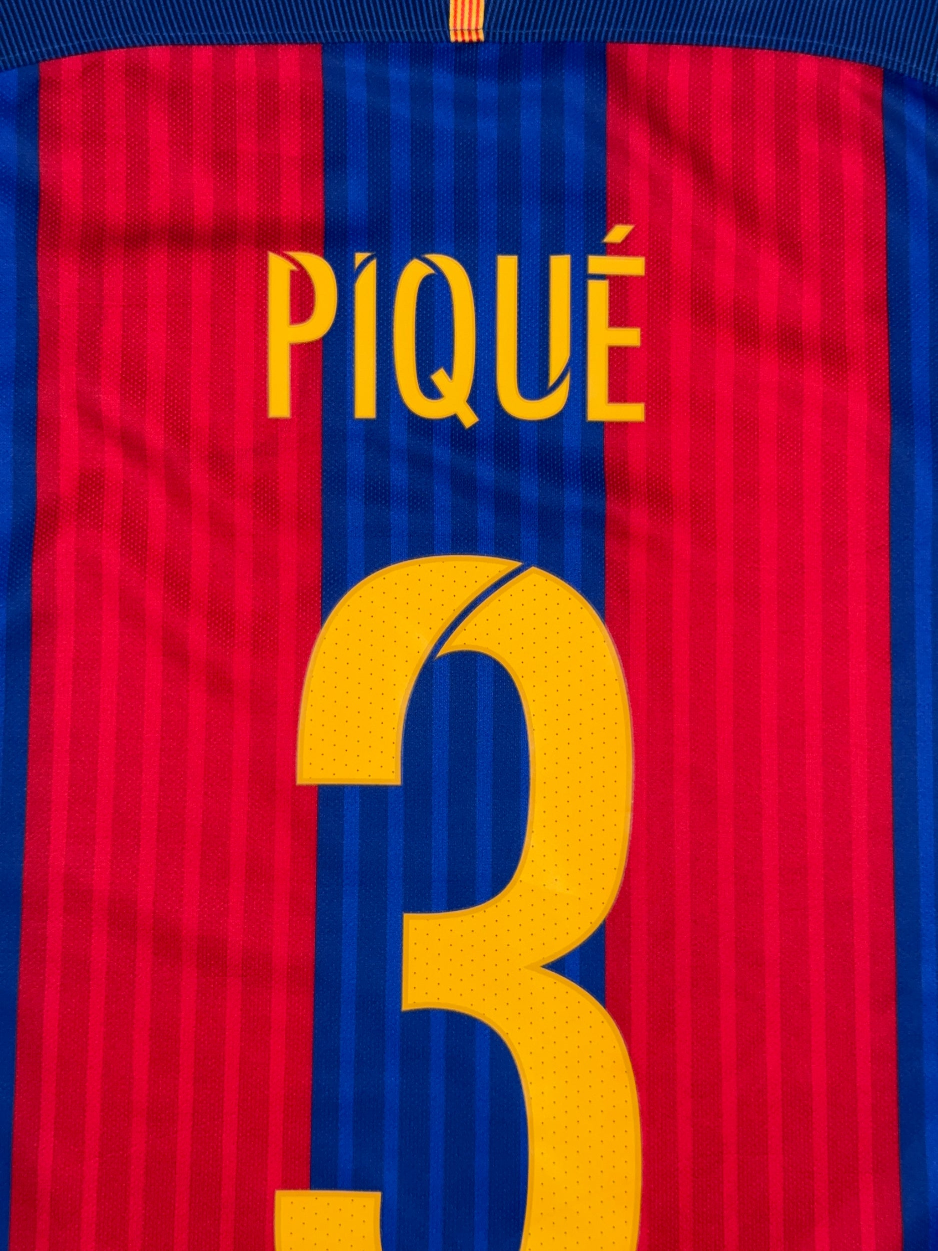 Barcelona 2016/17 Gerard Pique #3 Home Shirt - L