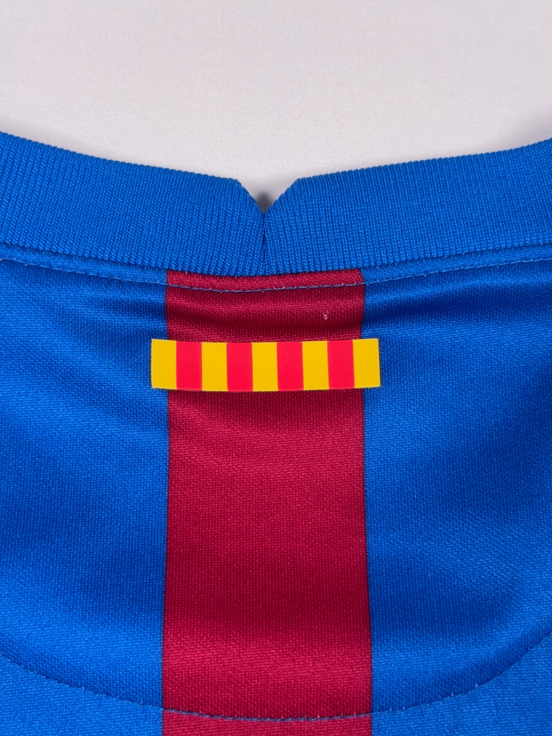 Barcelona 2021/22 Home Shirt - L