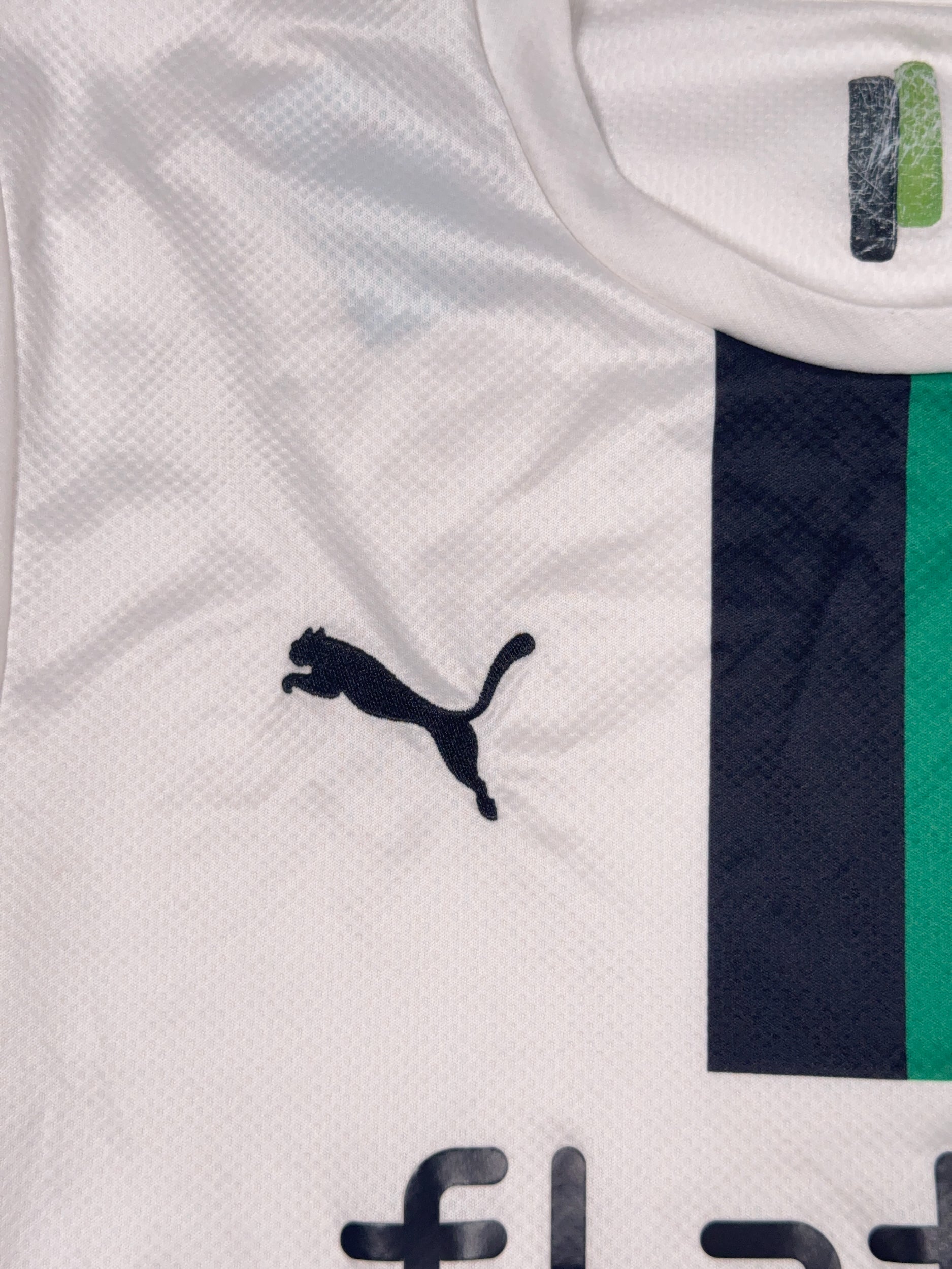 Borussia Monchengladbach 2022/23 Home Shirt - M