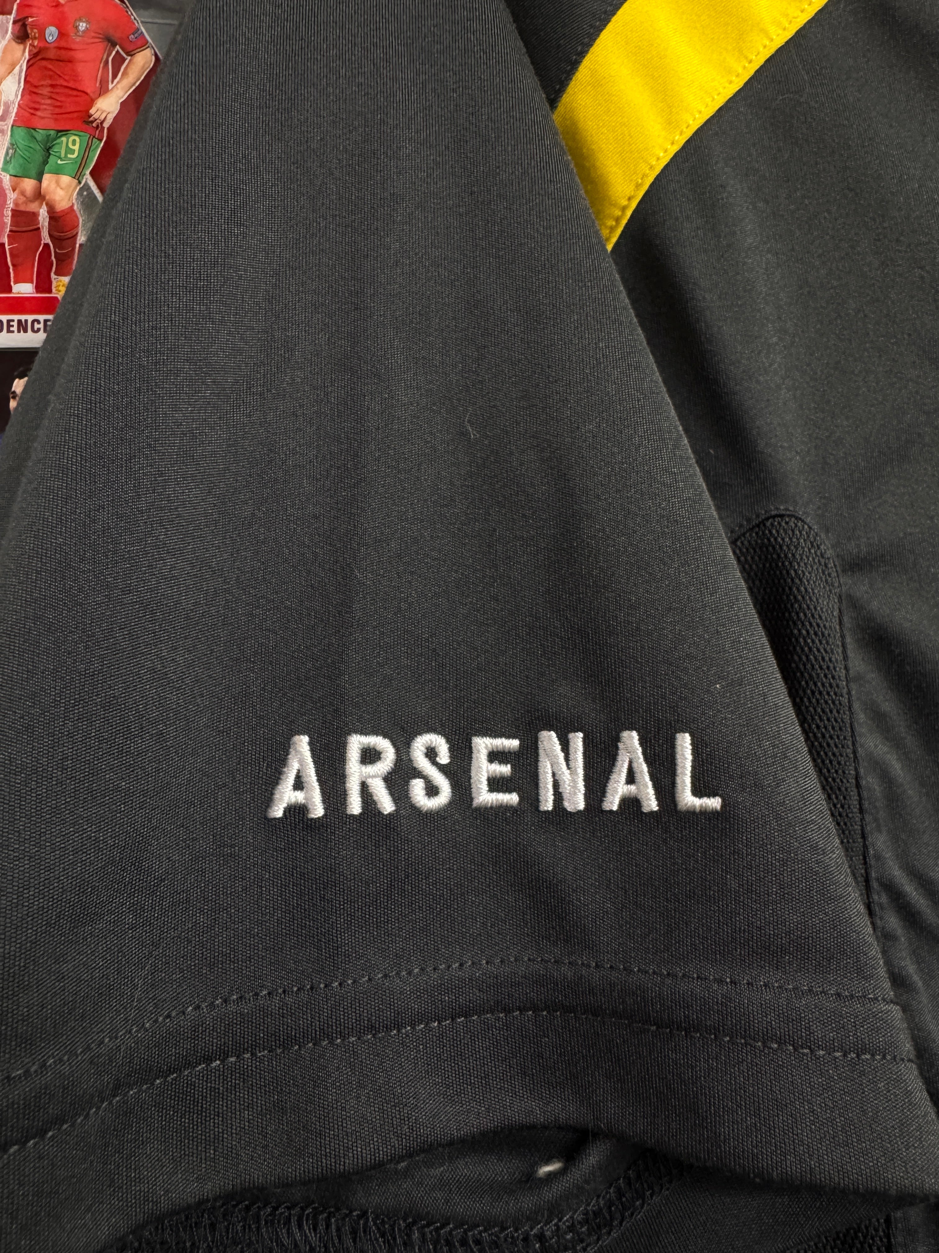Arsenal 2004/05 T90 Training Shirt | Retro Screamers