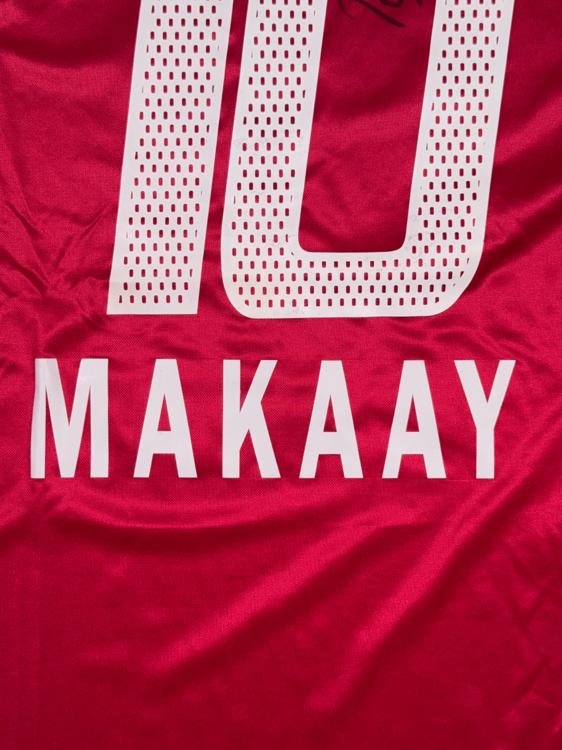 Bayern Munich 2003/04 Roy Makaay #10 Signed Home Shirt - L