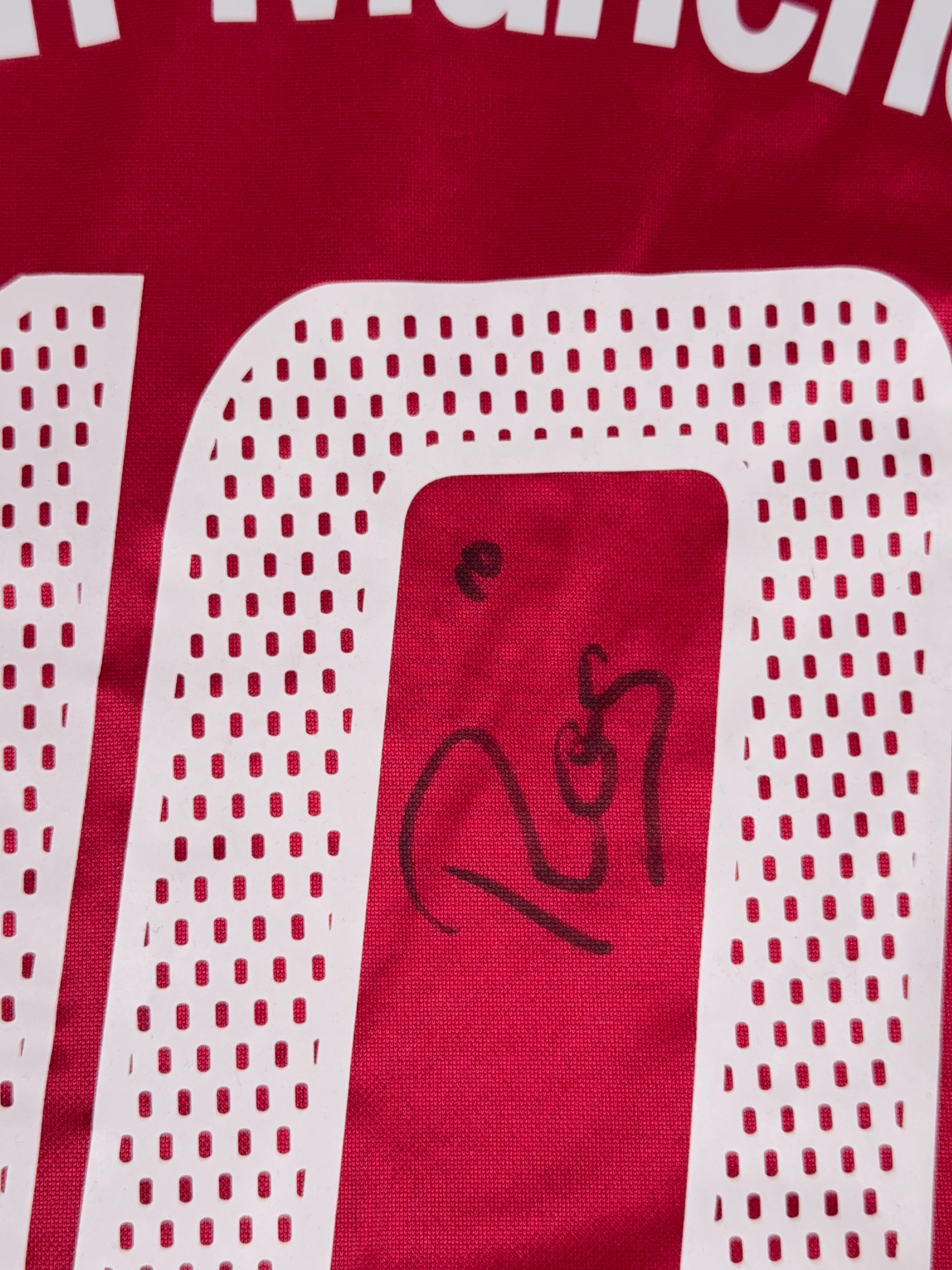 Bayern Munich 2003/04 Roy Makaay #10 Signed Home Shirt - L