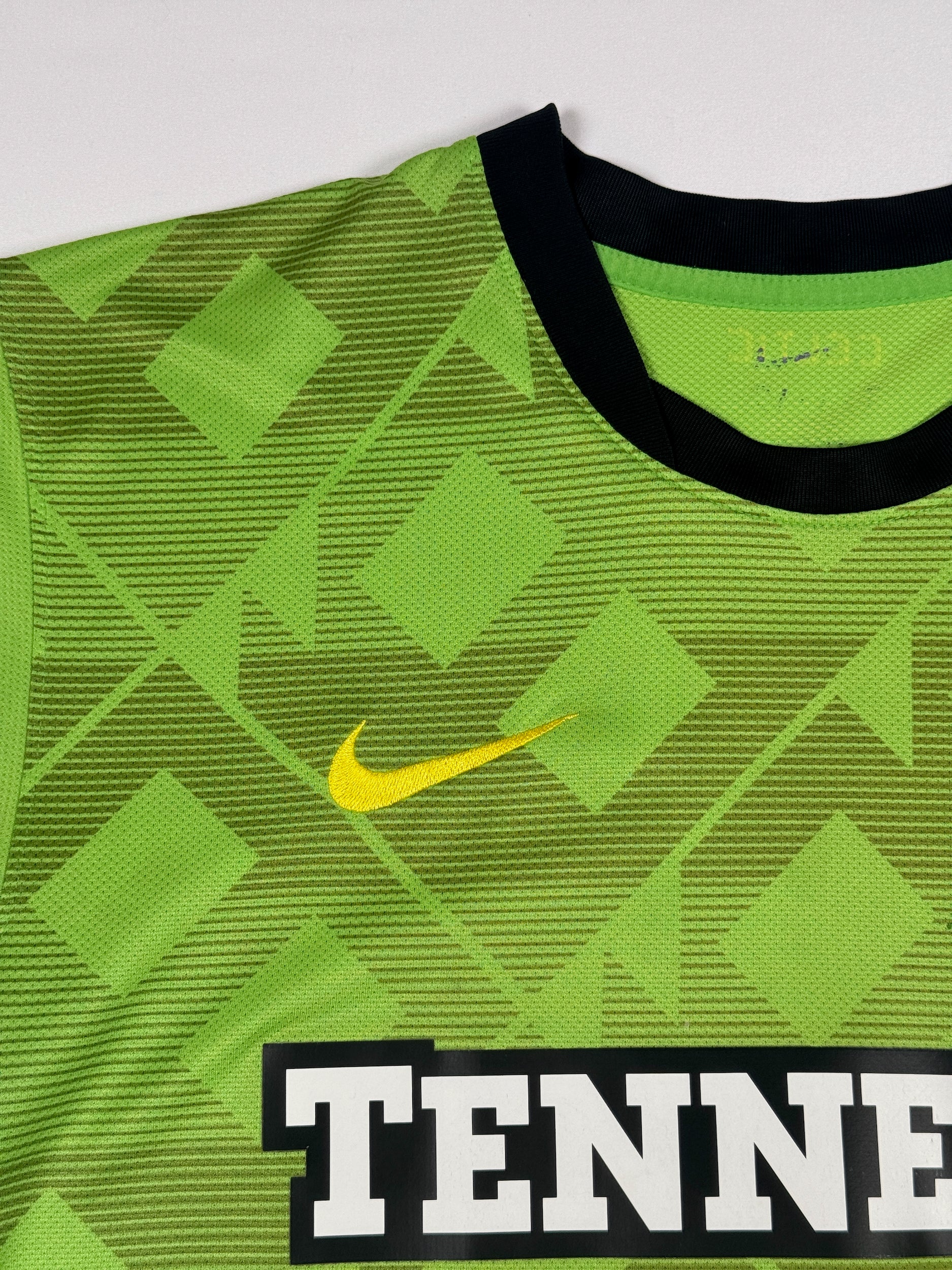 Celtic 2010/11 Away Shirt - M