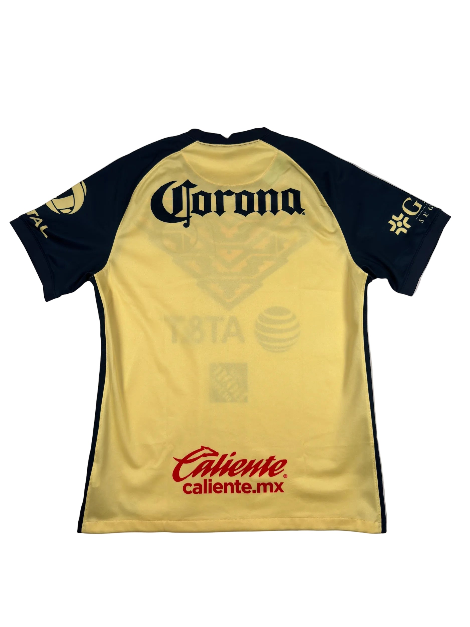 Club America 2021/22 Home Shirt - L