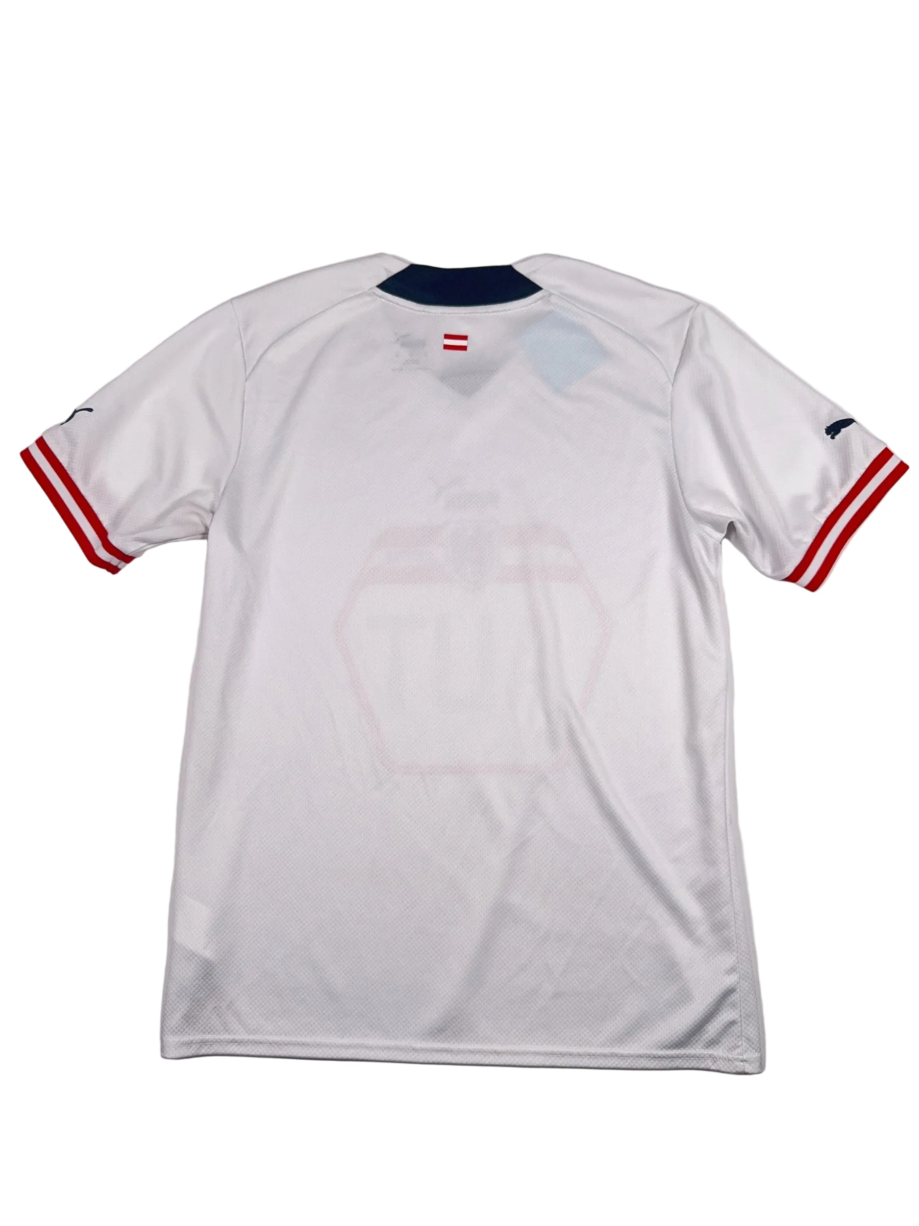 Austria 2022/23 Away Shirt - M