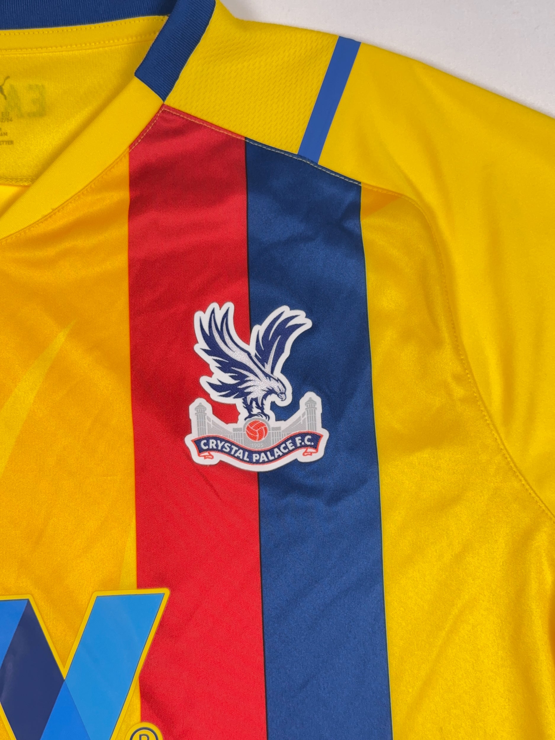 Crystal Palace 2021/22 Away Shirt - L