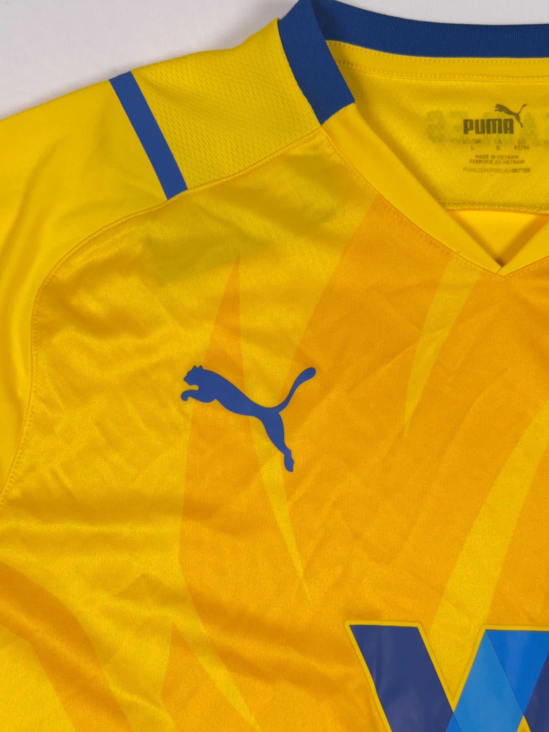 Crystal Palace 2021/22 Away Shirt - L