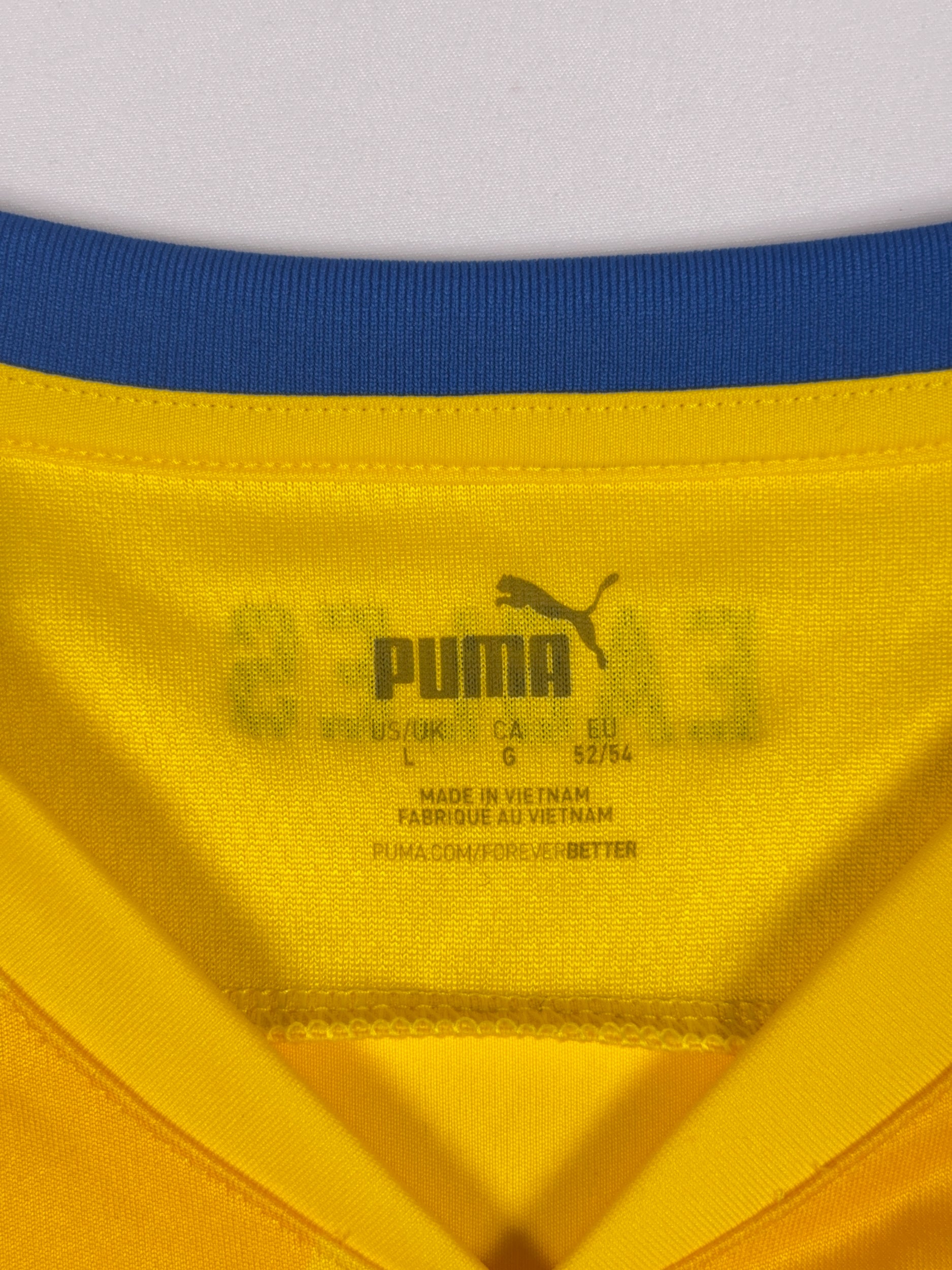 Crystal Palace 2021/22 Away Shirt - L