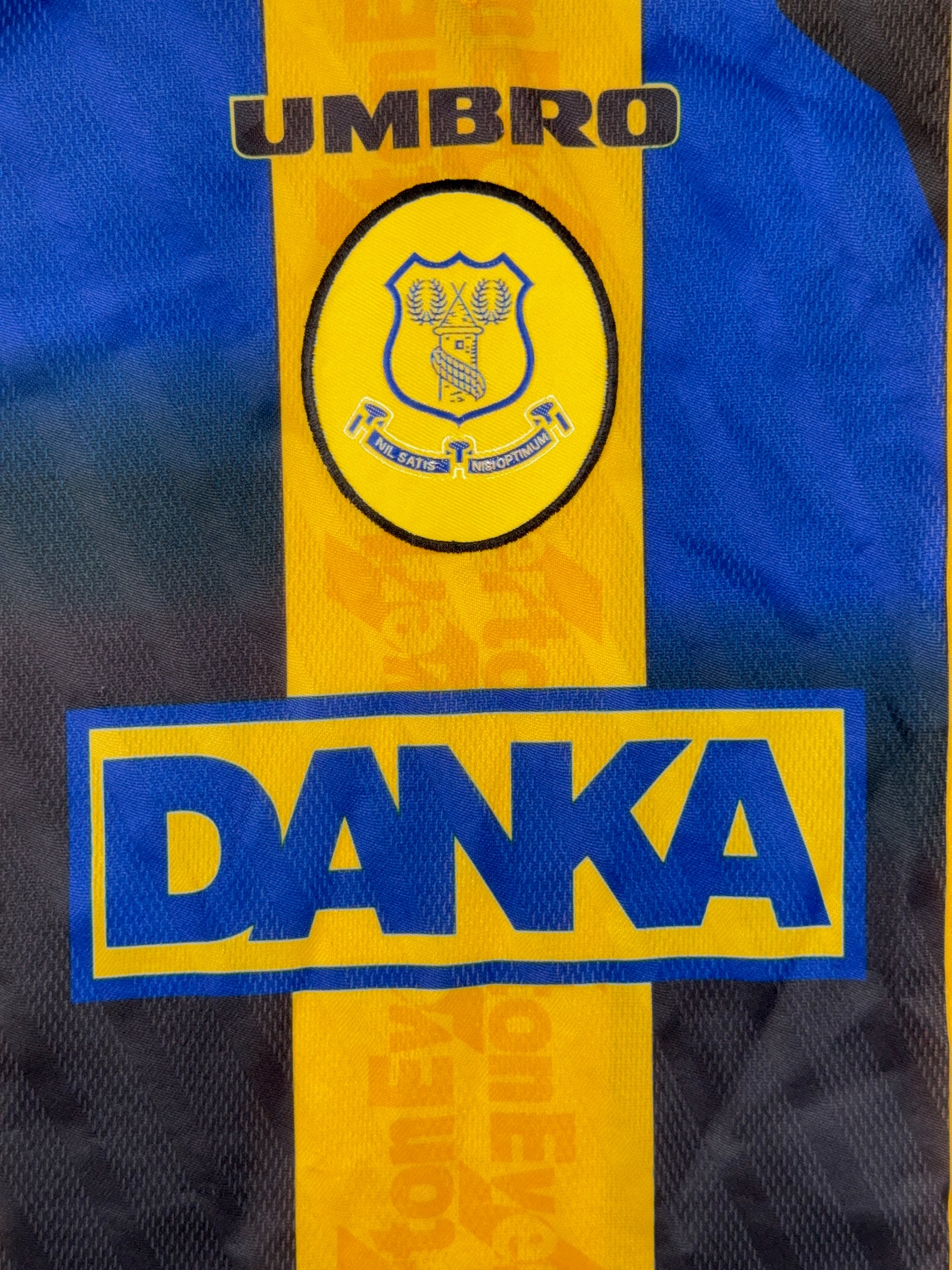 Everton 1996/97 Away Shirt - M