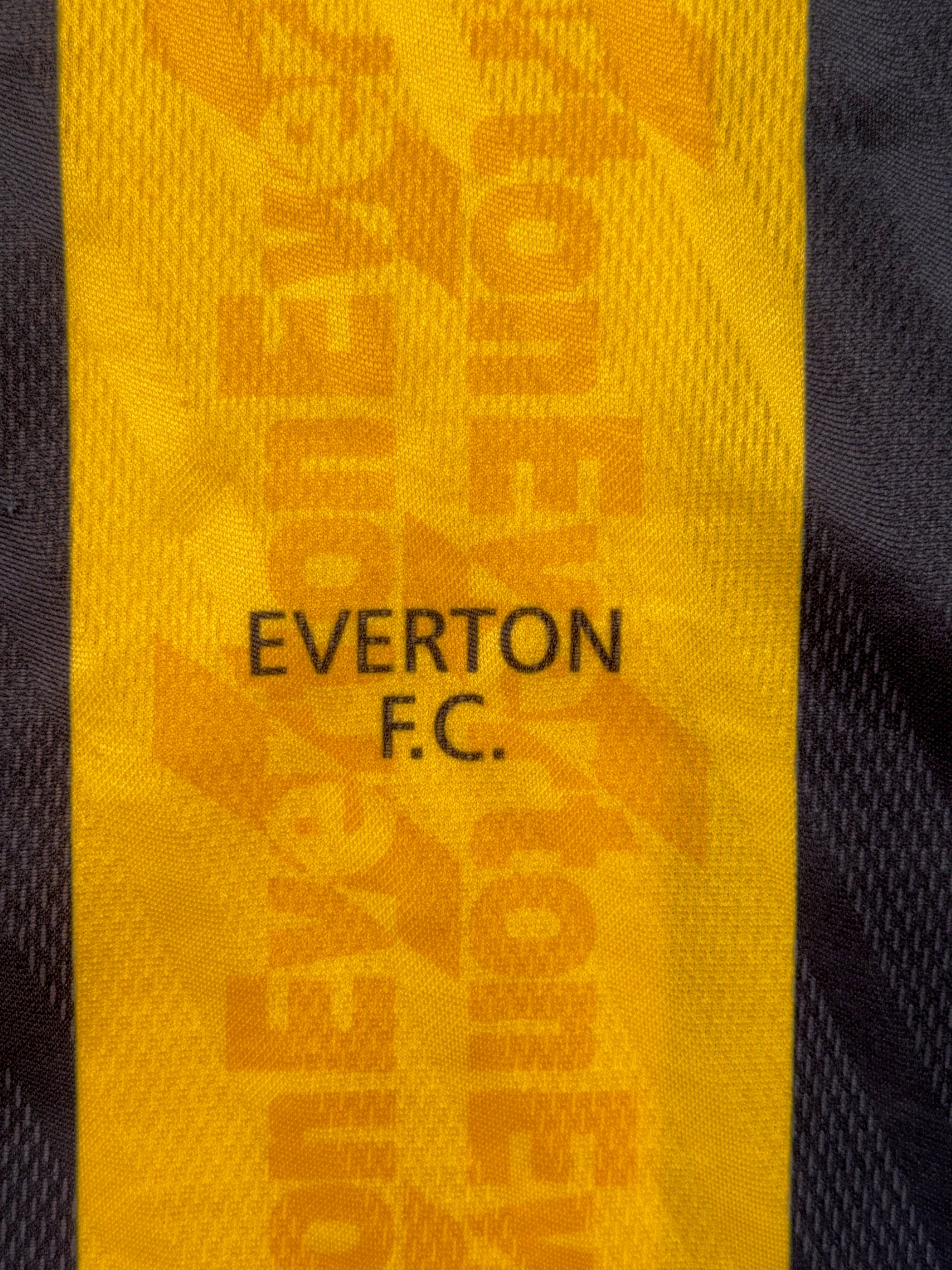 Everton 1996/97 Away Shirt - M