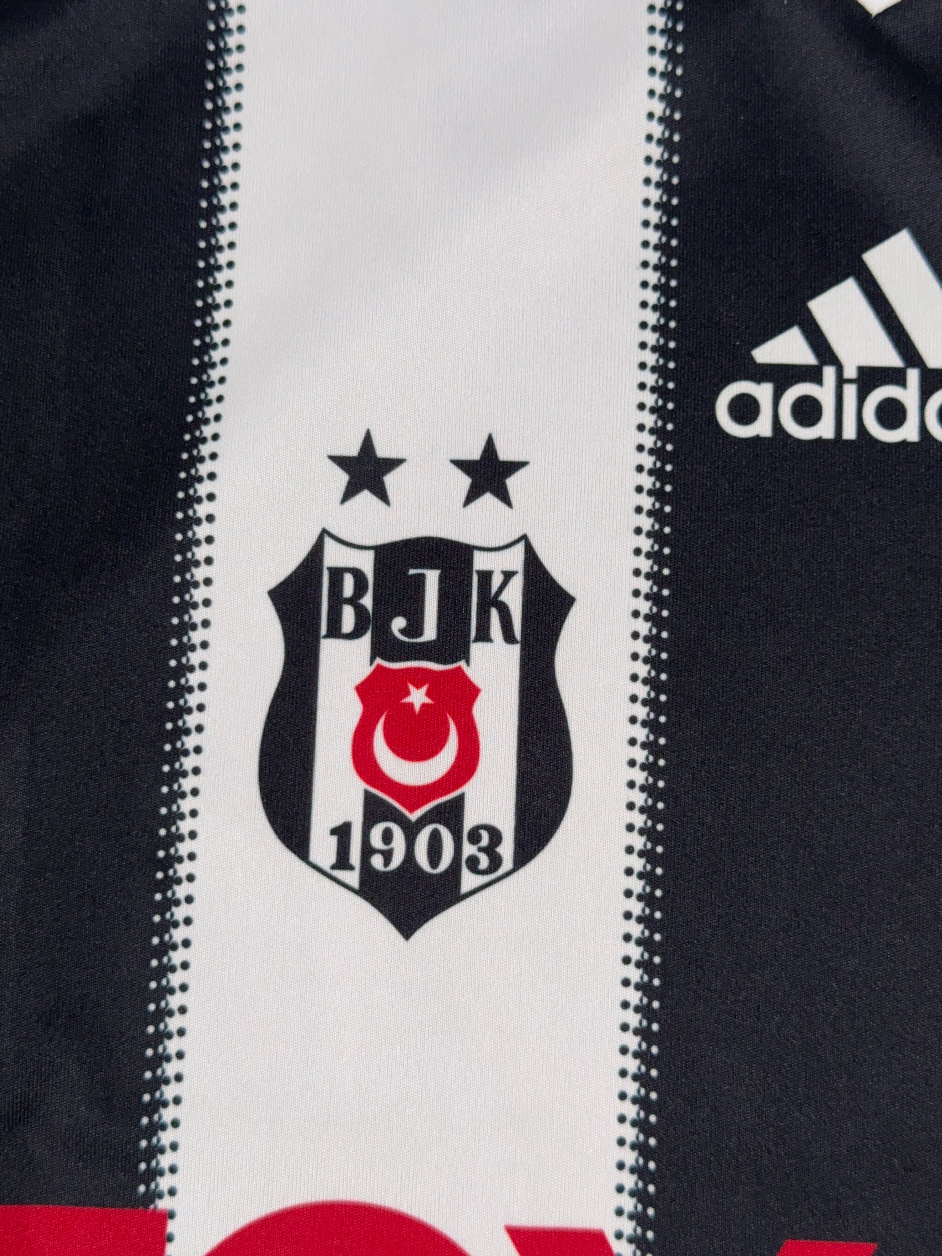 Besiktas 2011/12 Home Shirt - L