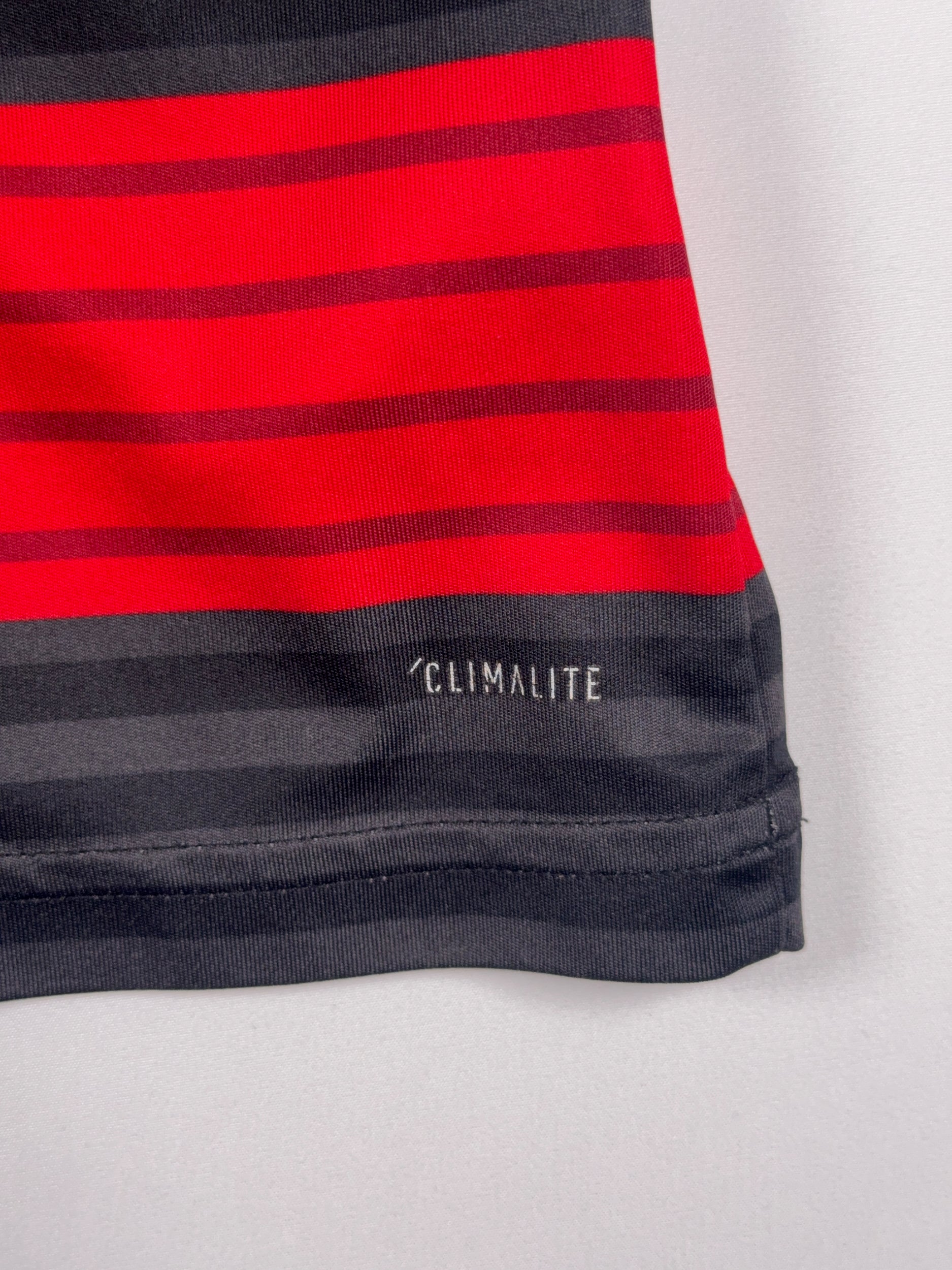 Flamengo 2018/19 Home Shirt - L