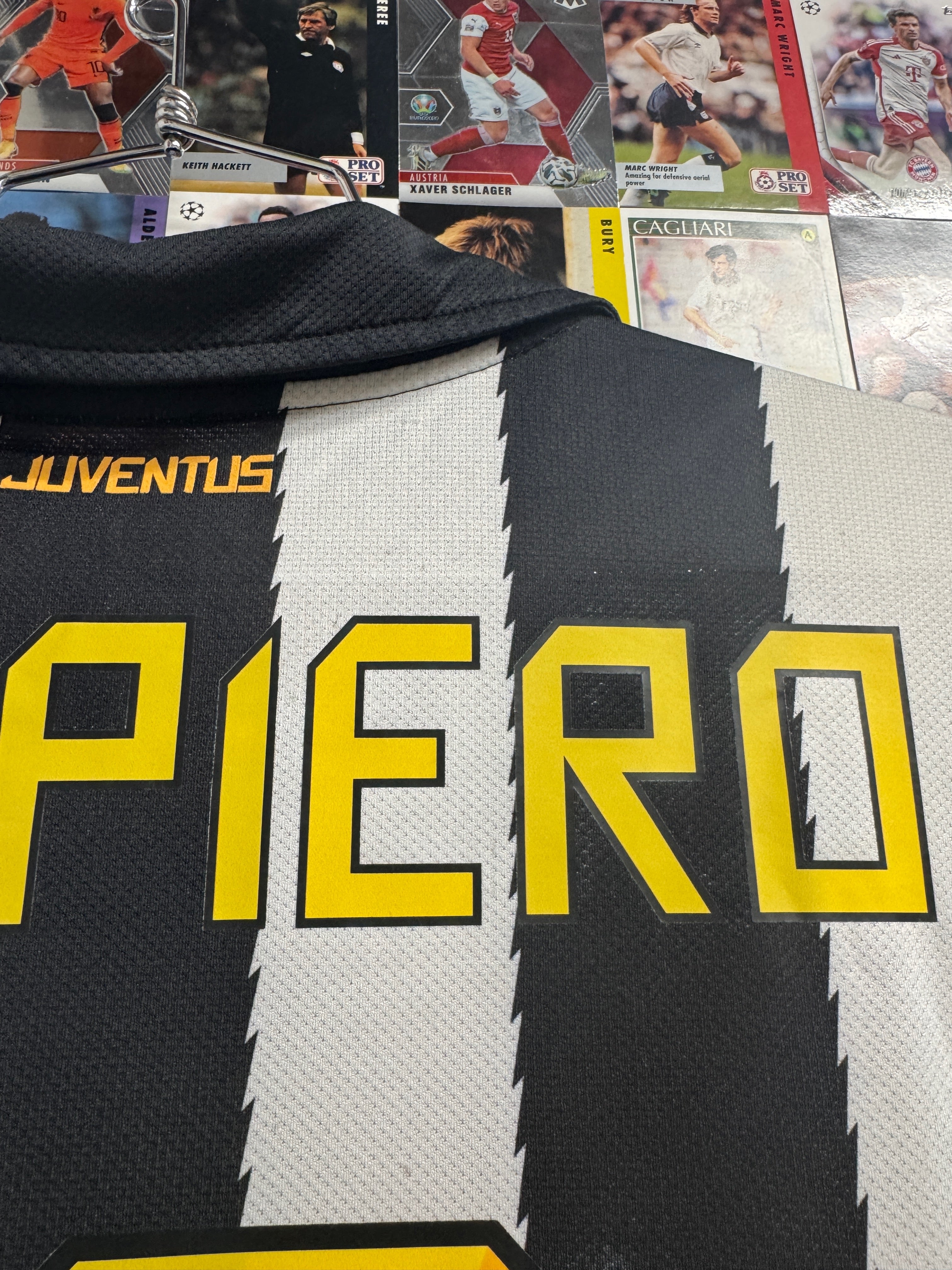 Juventus 2010/11 Alessandro Del Piero #10 Home Shirt | Retro Screamers