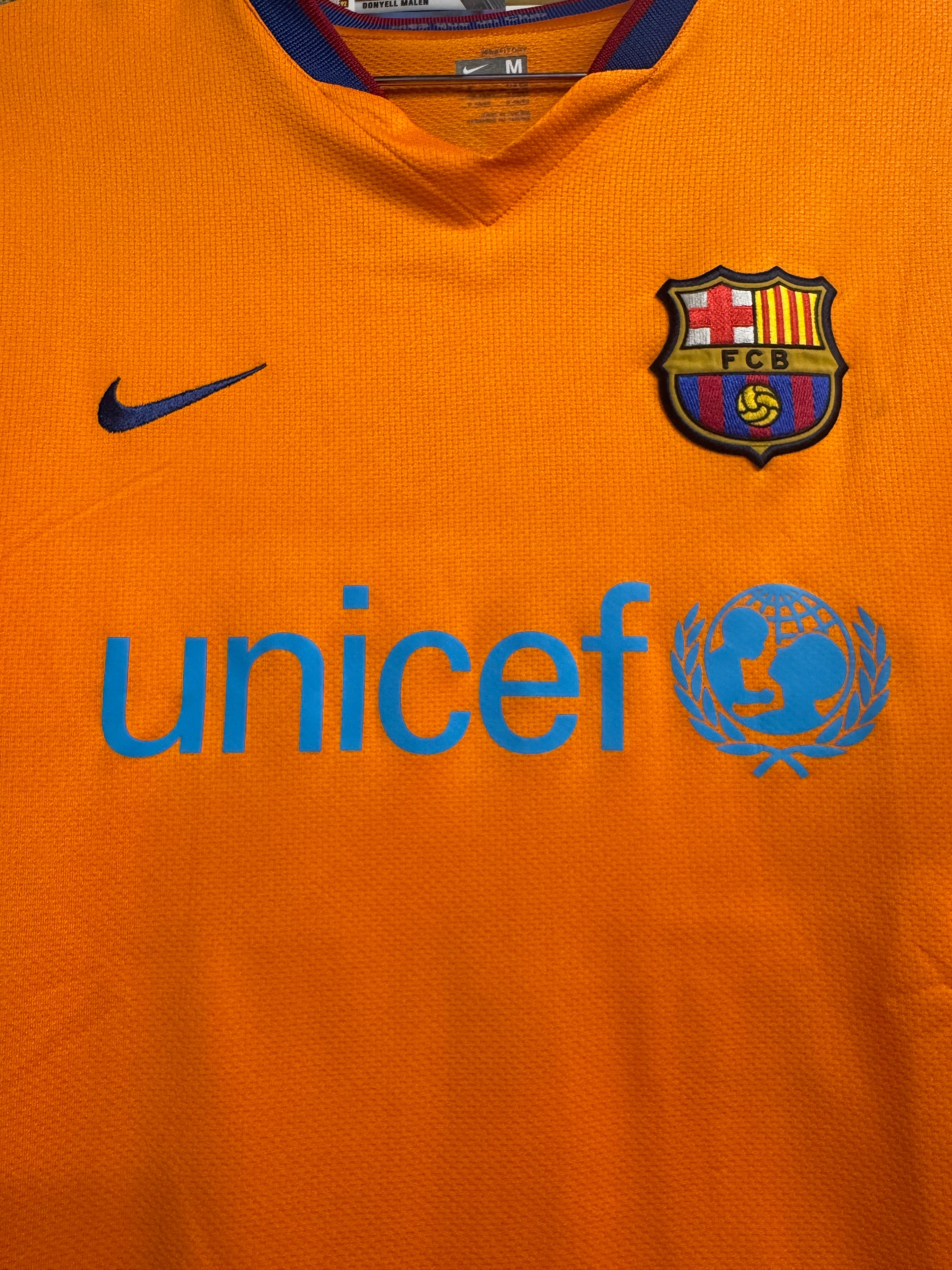 Barcelona 2006/08 Ronaldinho #10 Away Shirt | Retro Screamers