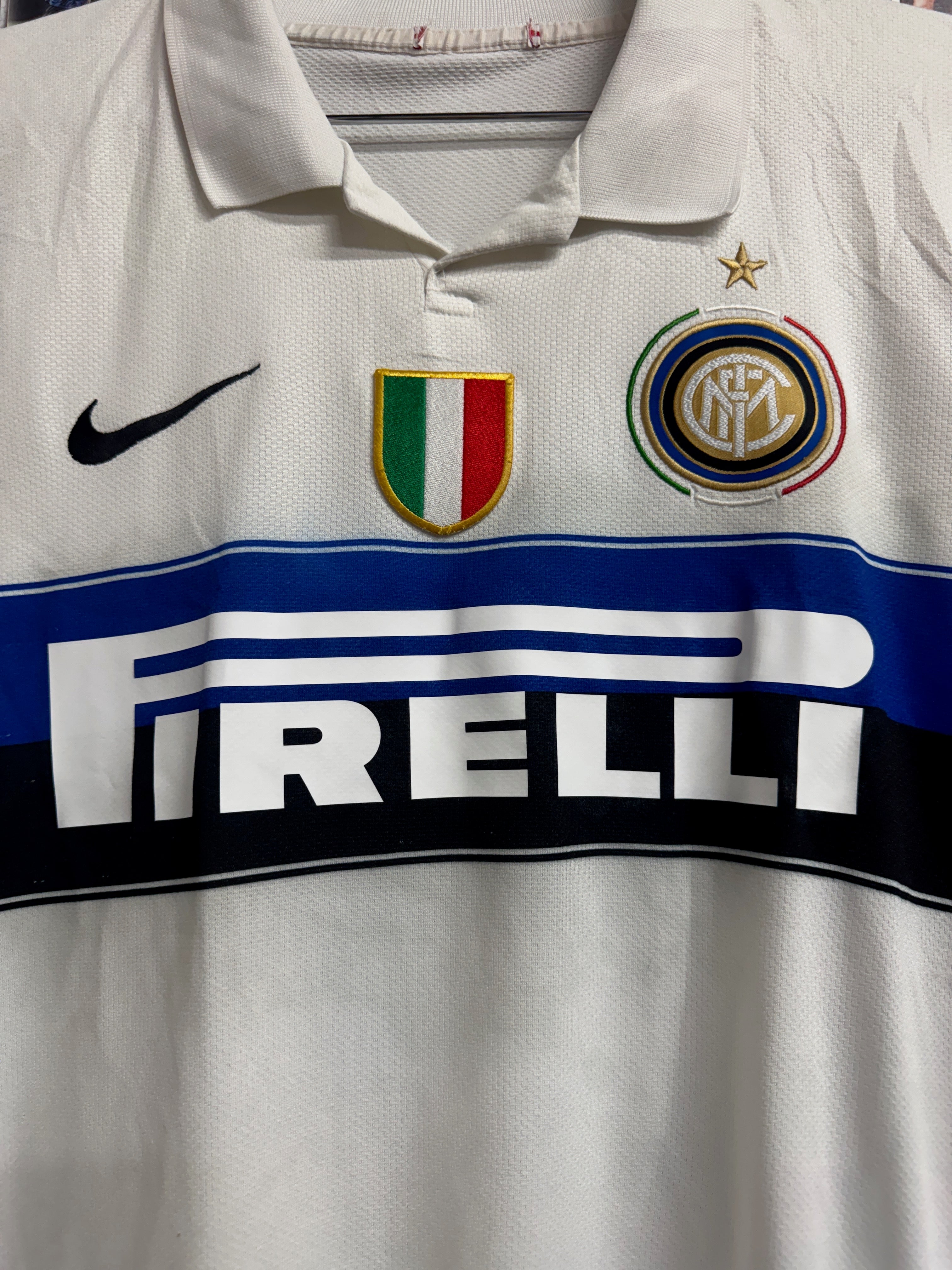Inter Milan 2009/10 Mario Balotelli #45 Away Shirt | Retro Screamers