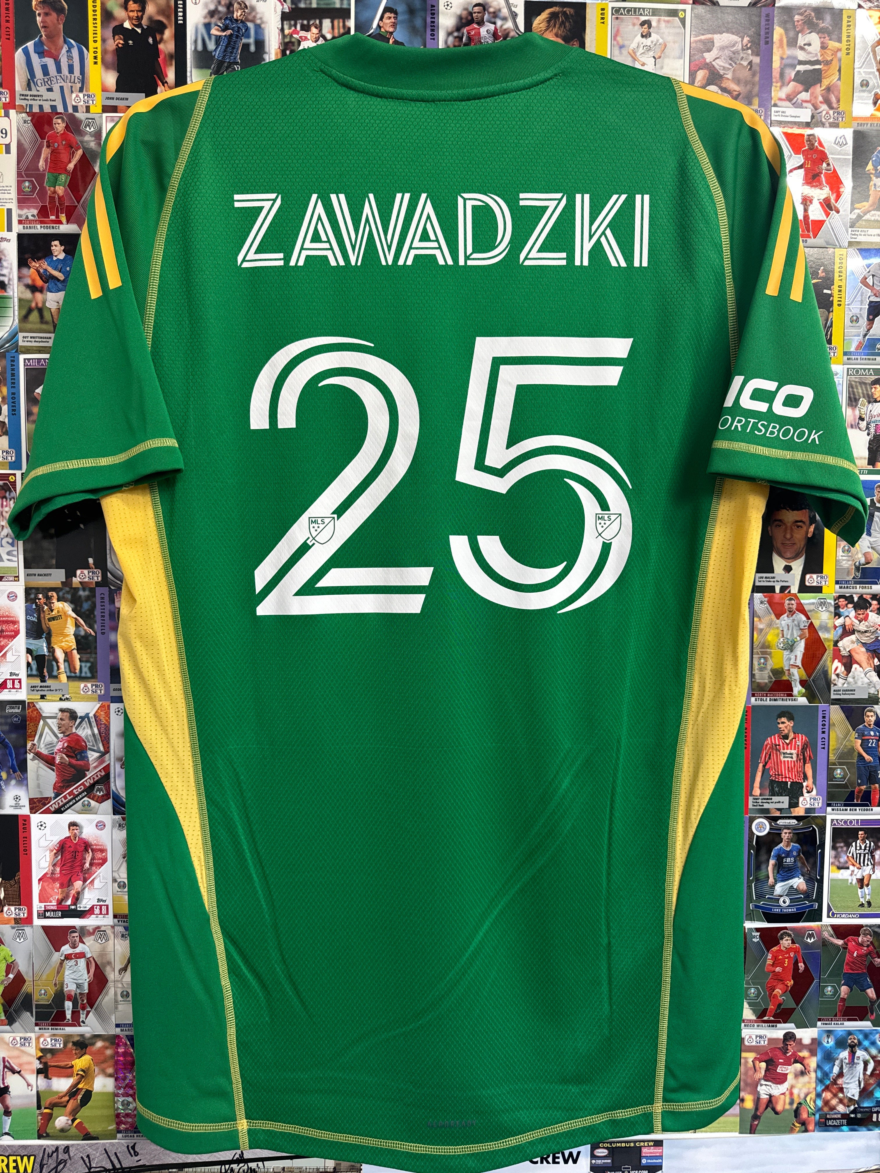 Sean Zawadzki 2025/26 Signed Jersey Entry Pin - XL