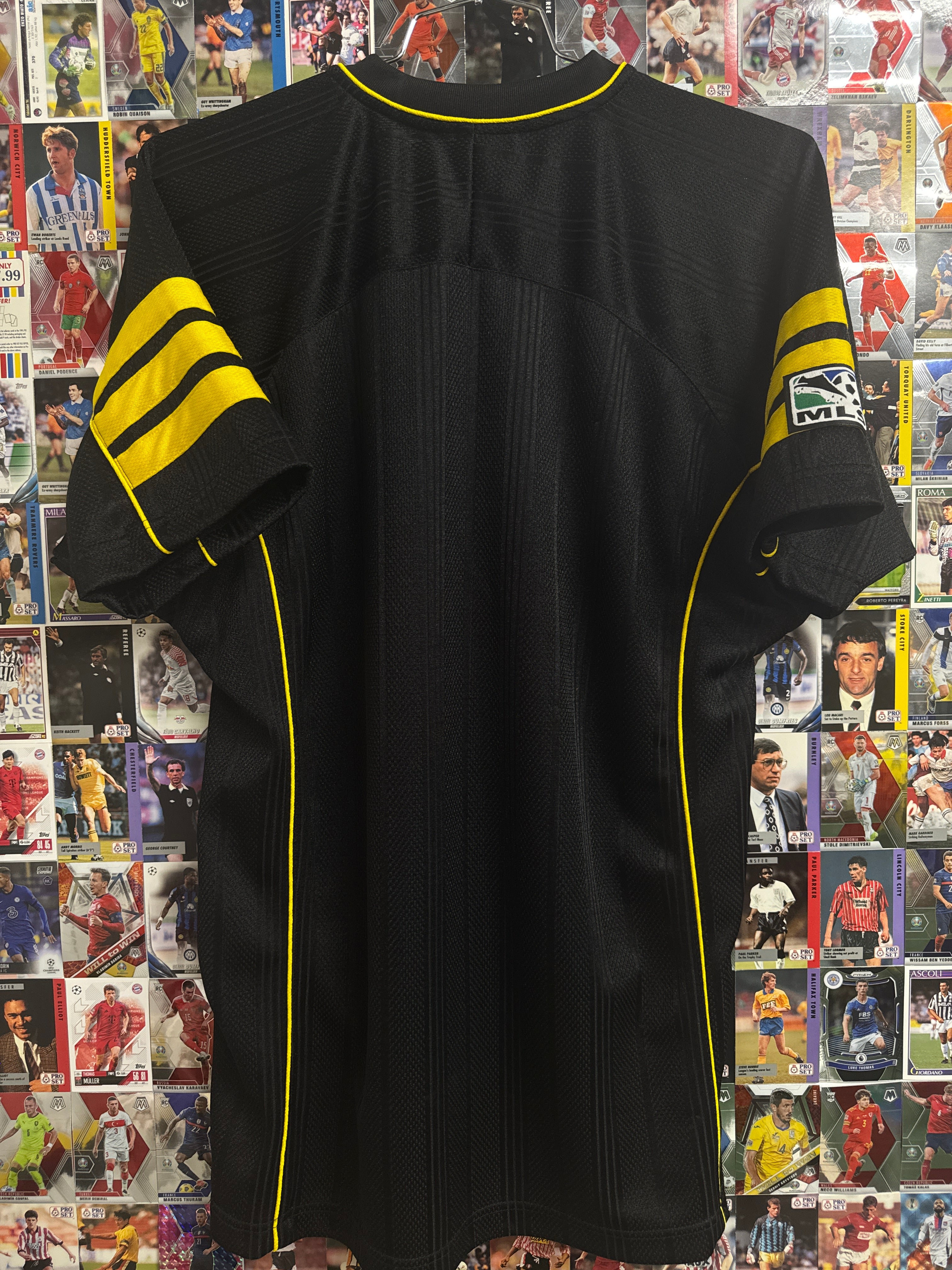 Columbus Crew 2000/02 Away Shirt | Retro Screamers
