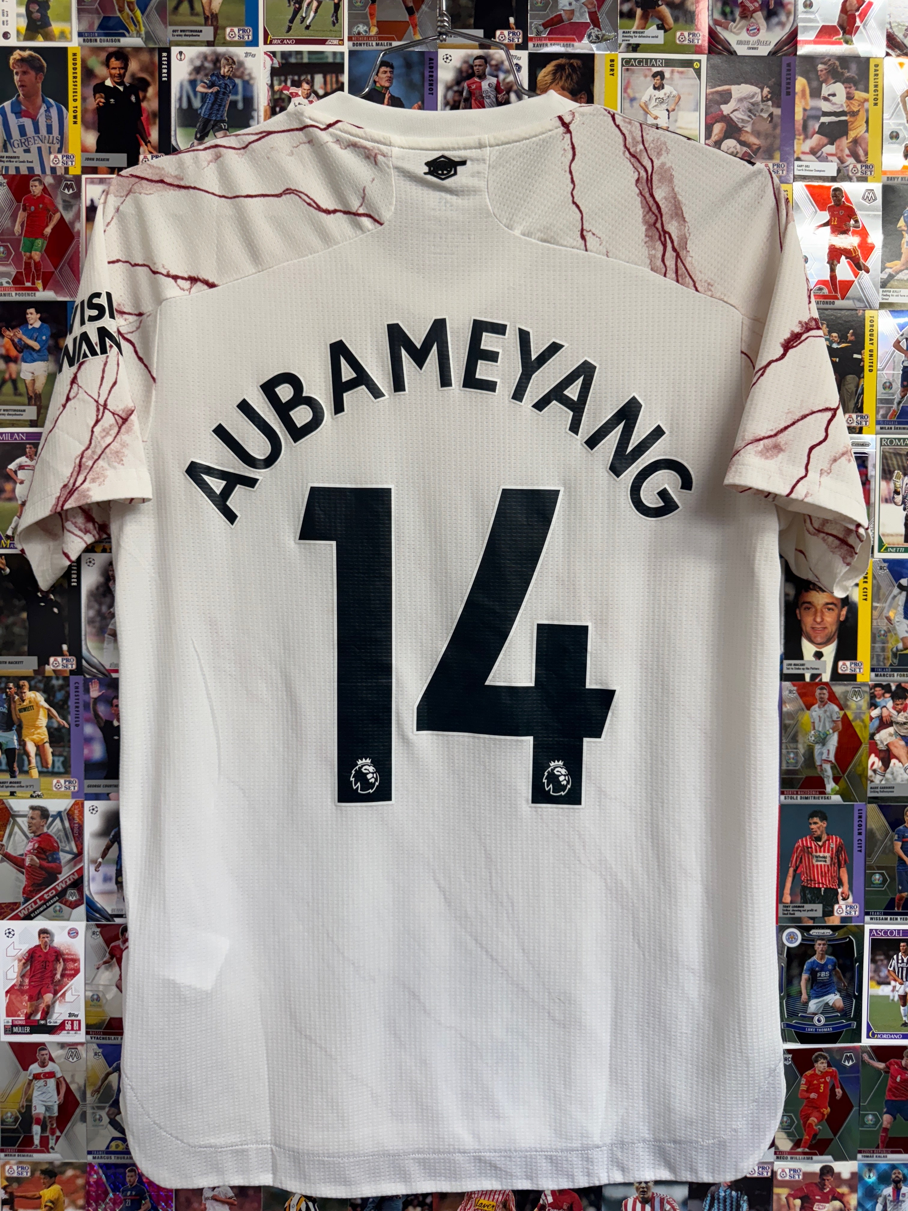 Arsenal 2020/21 Aubameyang #14 Away Shirt | Retro Screamers