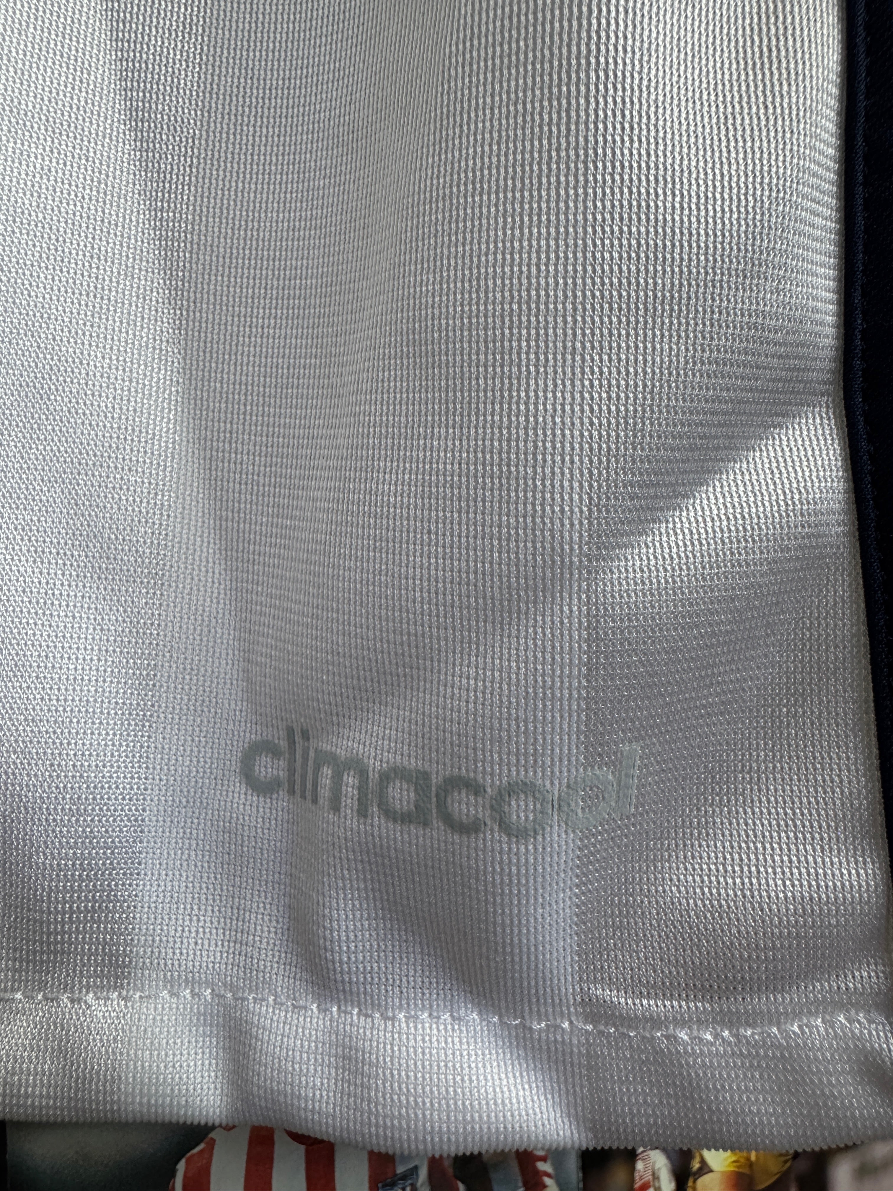 Colombia 2016/17 Home Longsleeve Shirt | Retro Screamers