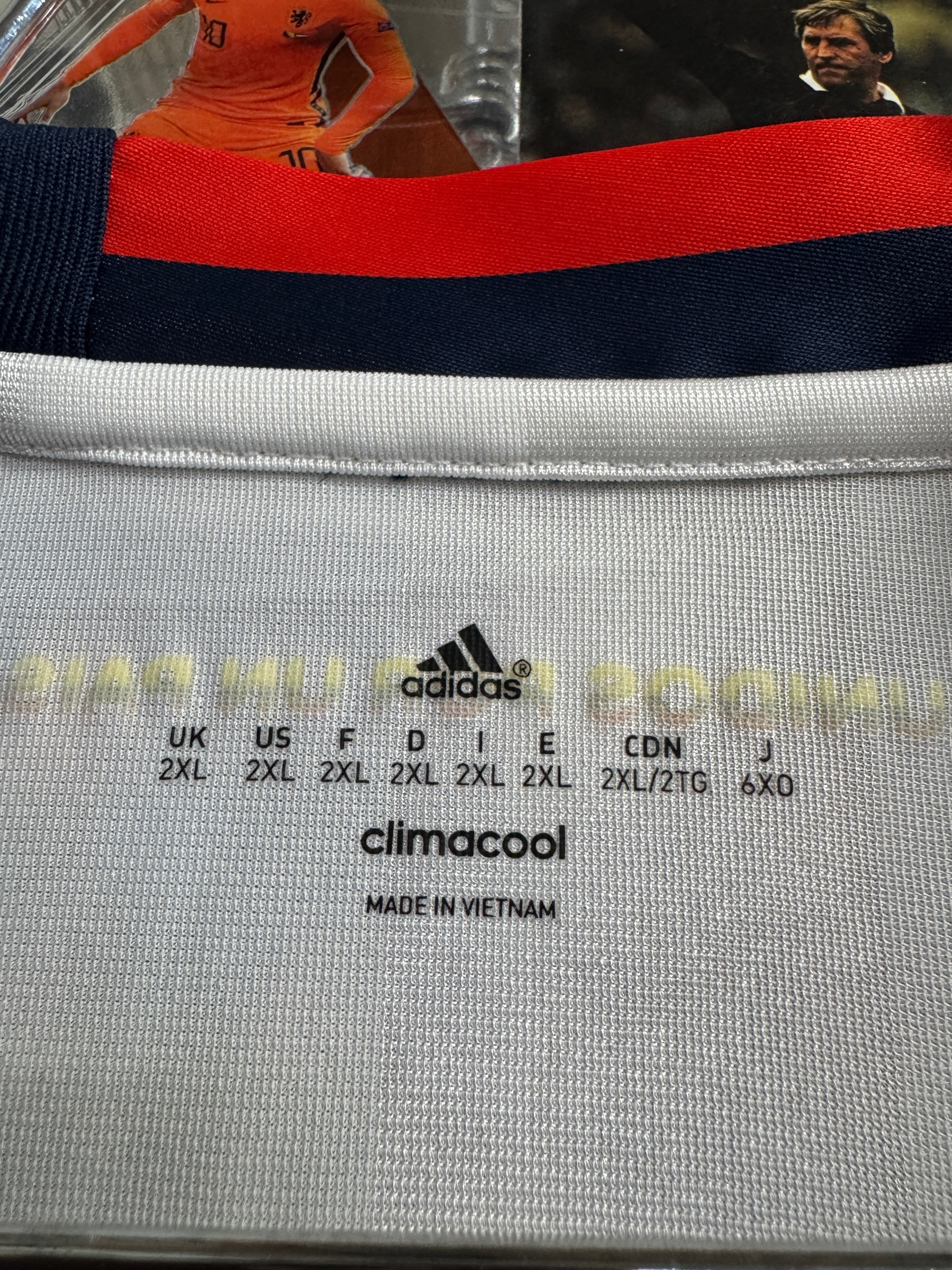 Colombia 2016/17 Home Longsleeve Shirt | Retro Screamers