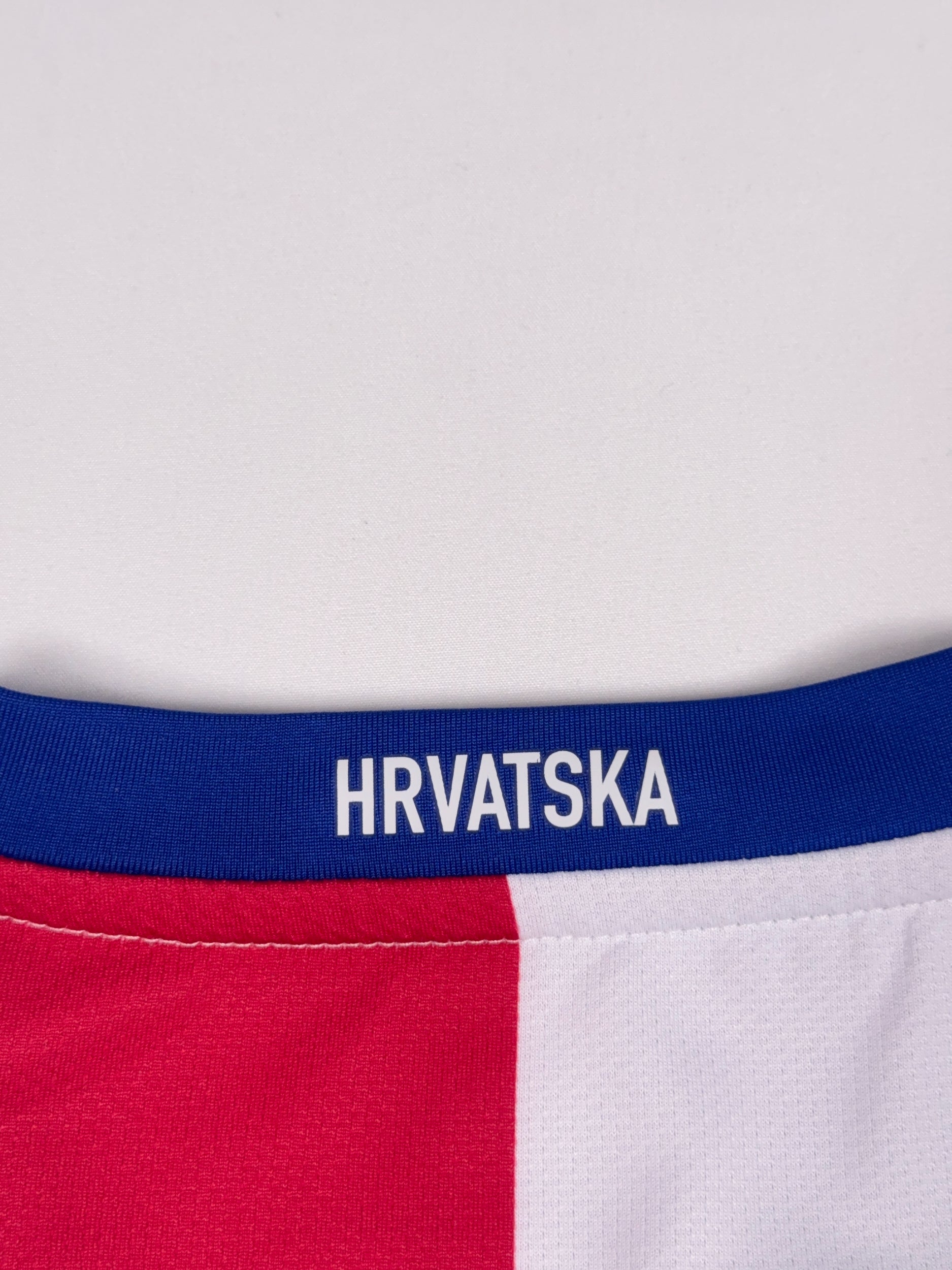 Croatia 2008/09 Luka Modric #14 Home Shirt - M