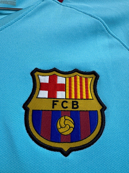 Barcelona 2017/18 Away Shirt - M