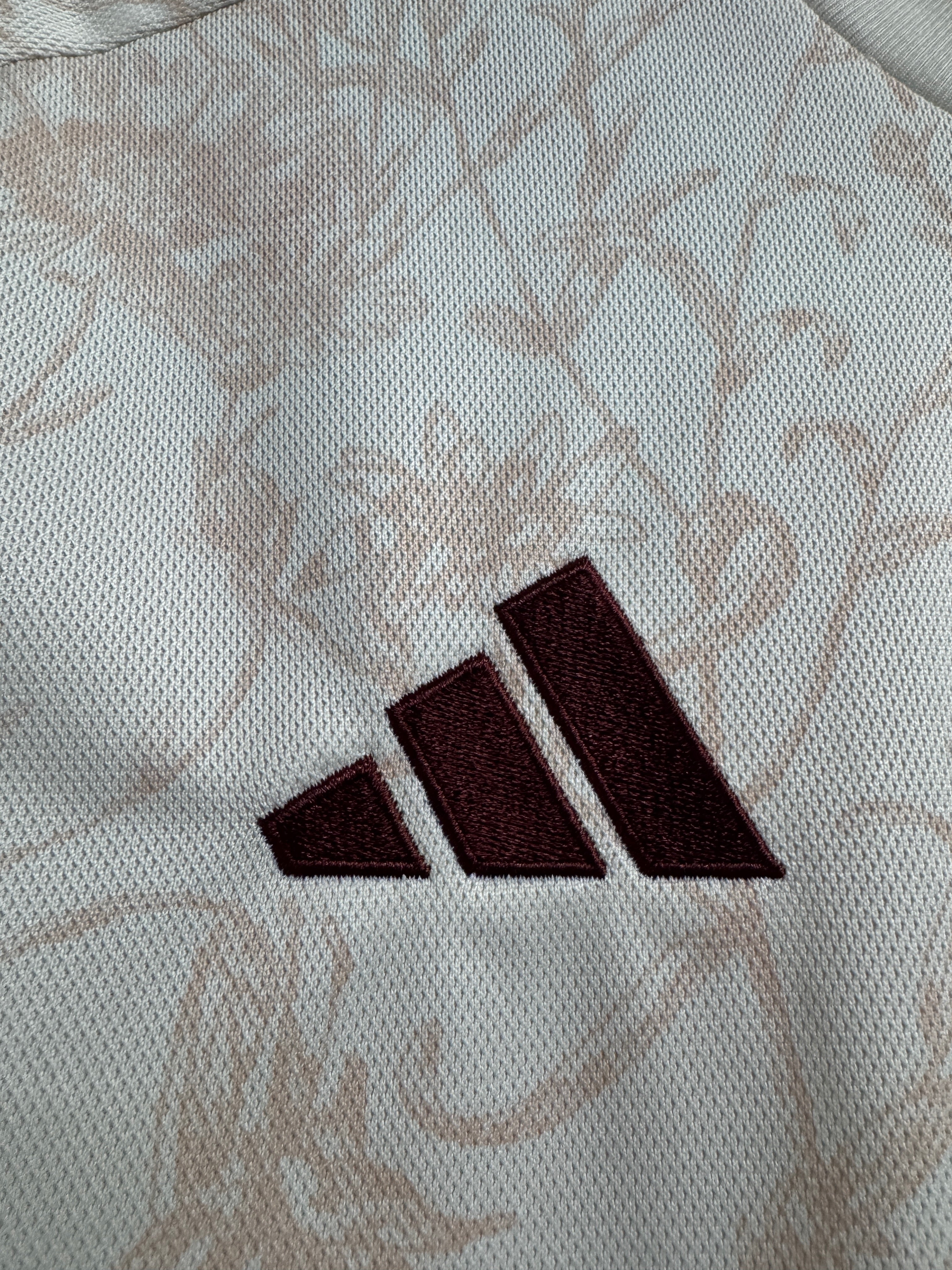 Bayern Munich 2023/24 Harry Kane #9 Oktoberfest Third Shirt | Retro Screamers