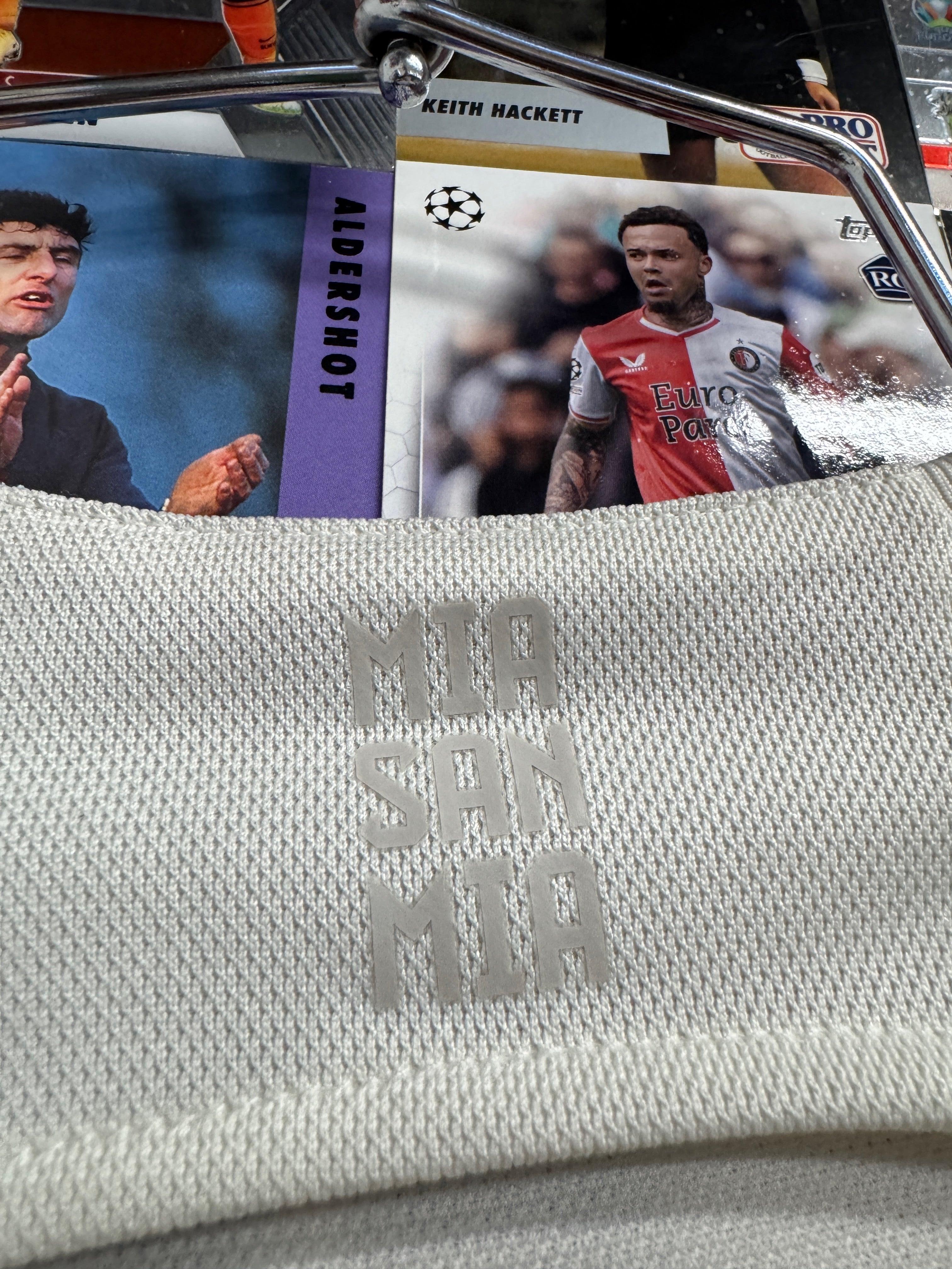 Bayern Munich 2023/24 Harry Kane #9 Oktoberfest Third Shirt | Retro Screamers