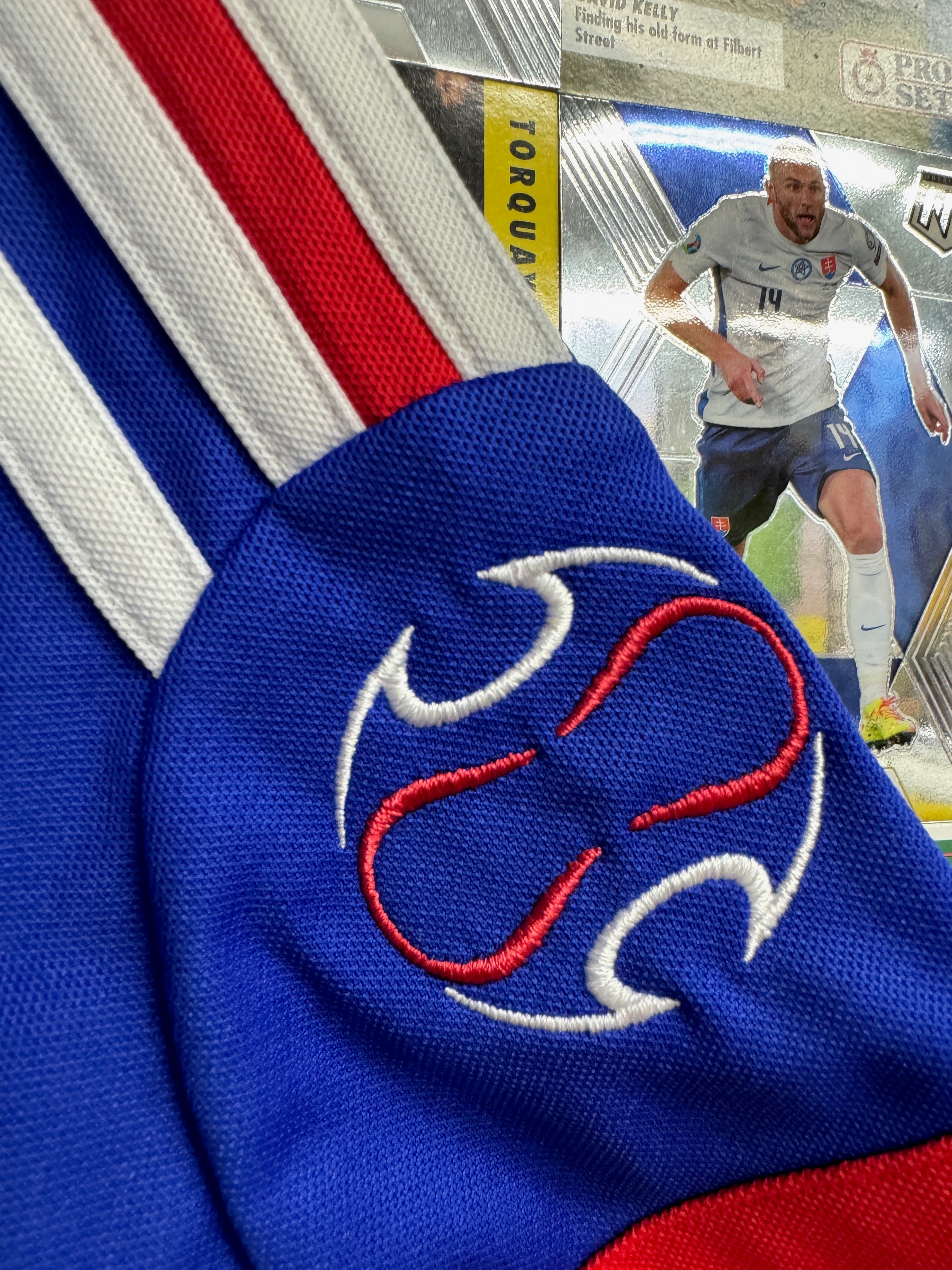 France 2005/06 Training Shirt - M
