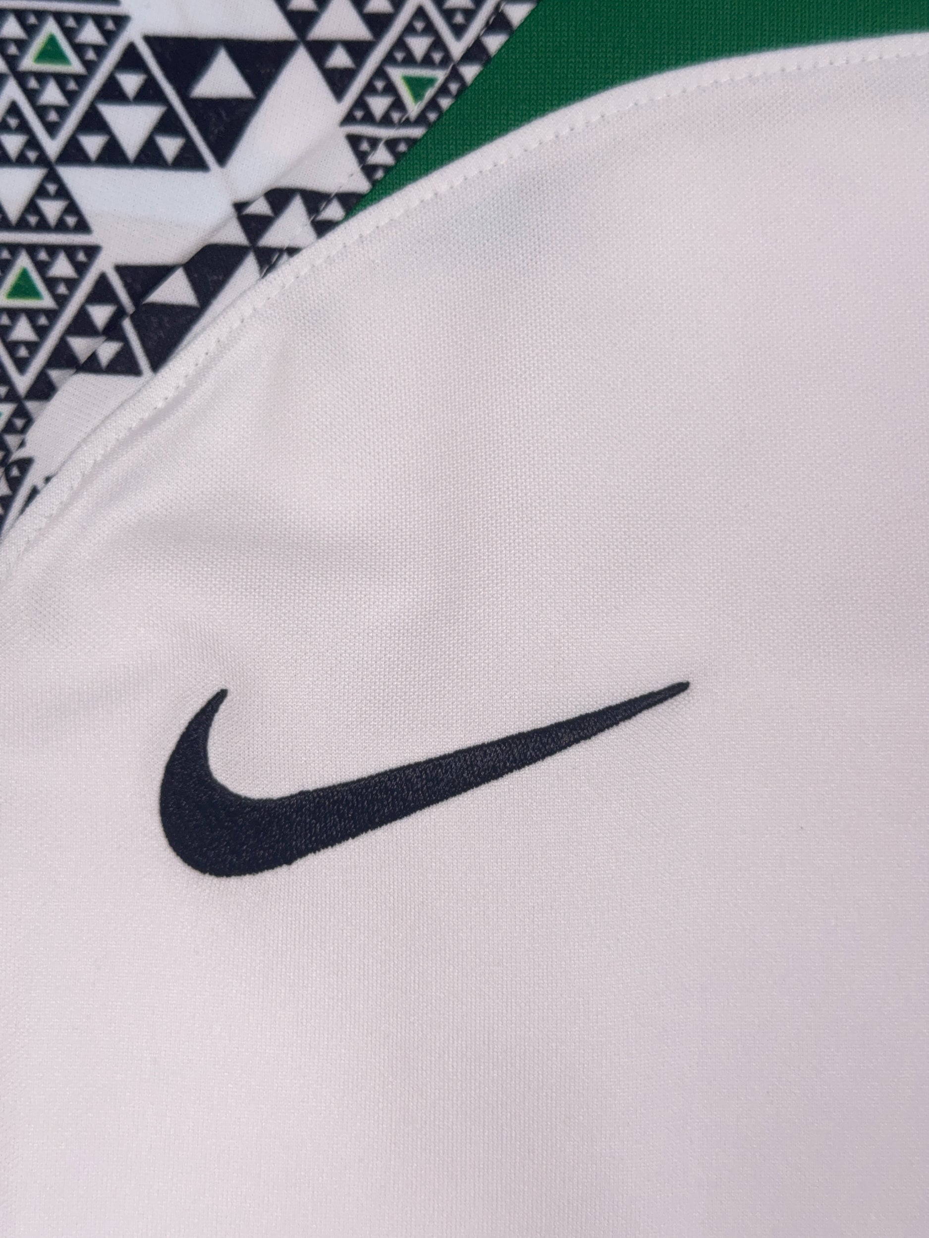 Nigeria 2022/23 Away Shirt - M
