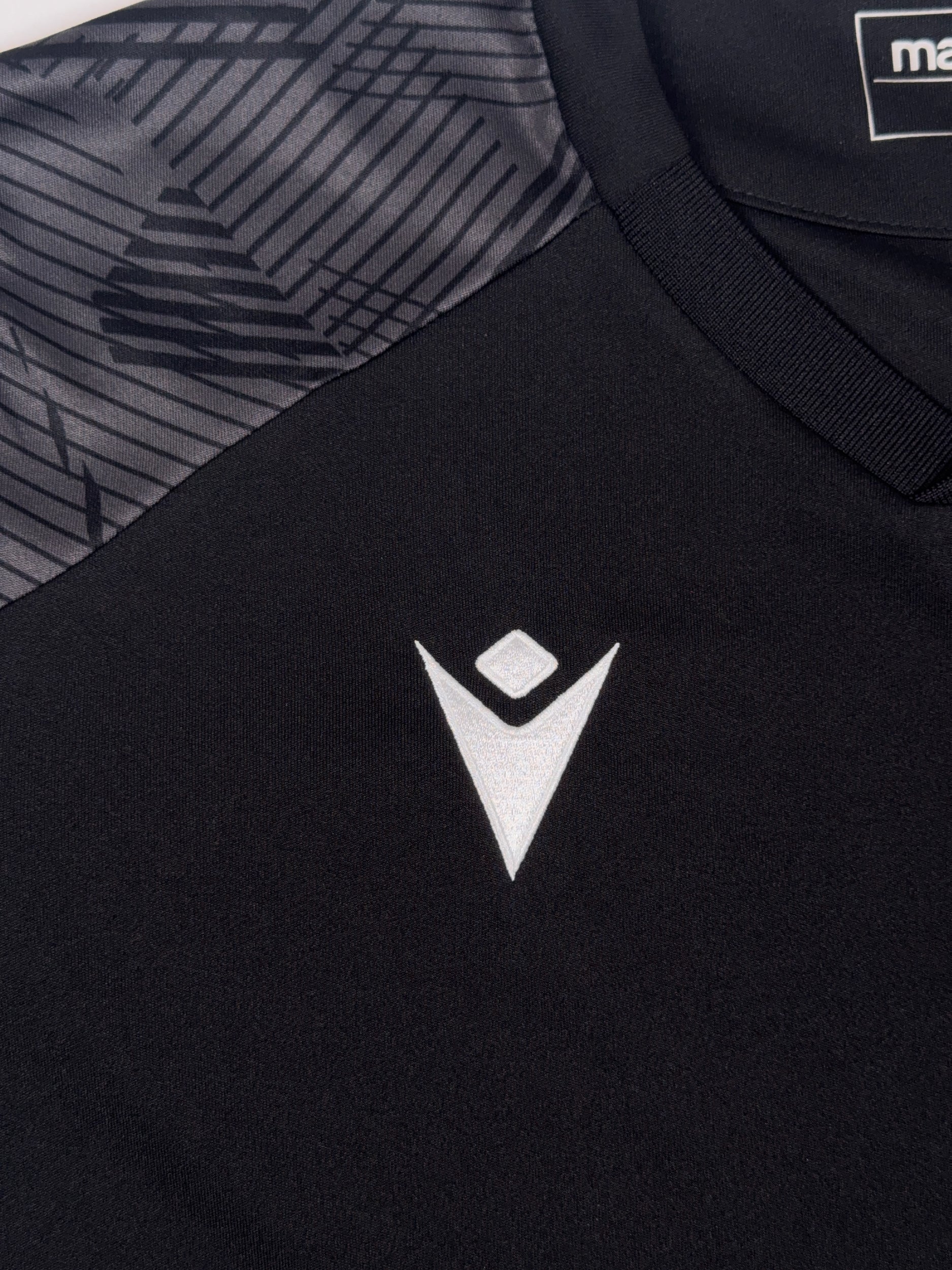 Nottingham Forest 2022/23 Training Shirt - L