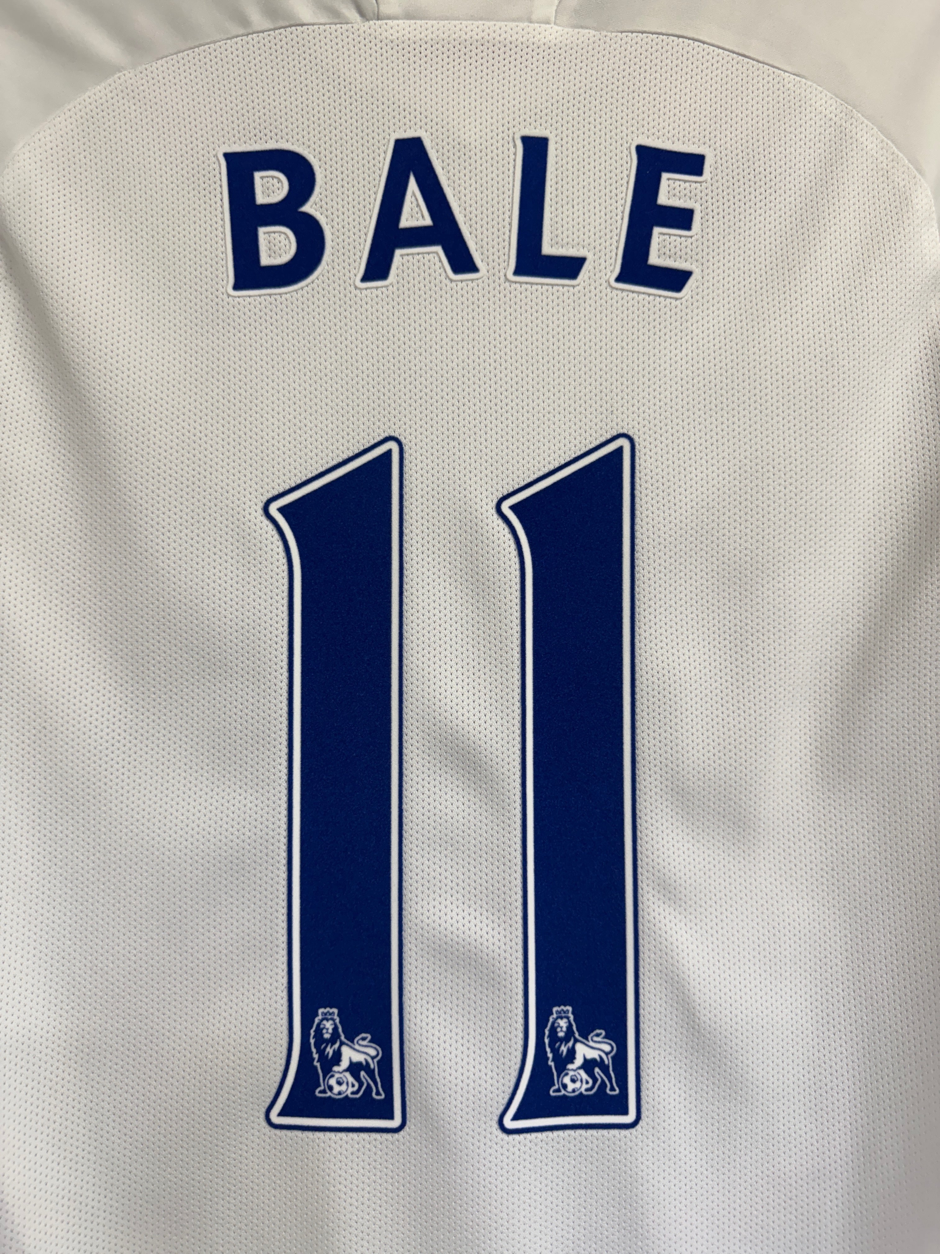 Tottenham Hotspur 2011/12 Gareth Bale #11 Home Shirt | Retro Screamers