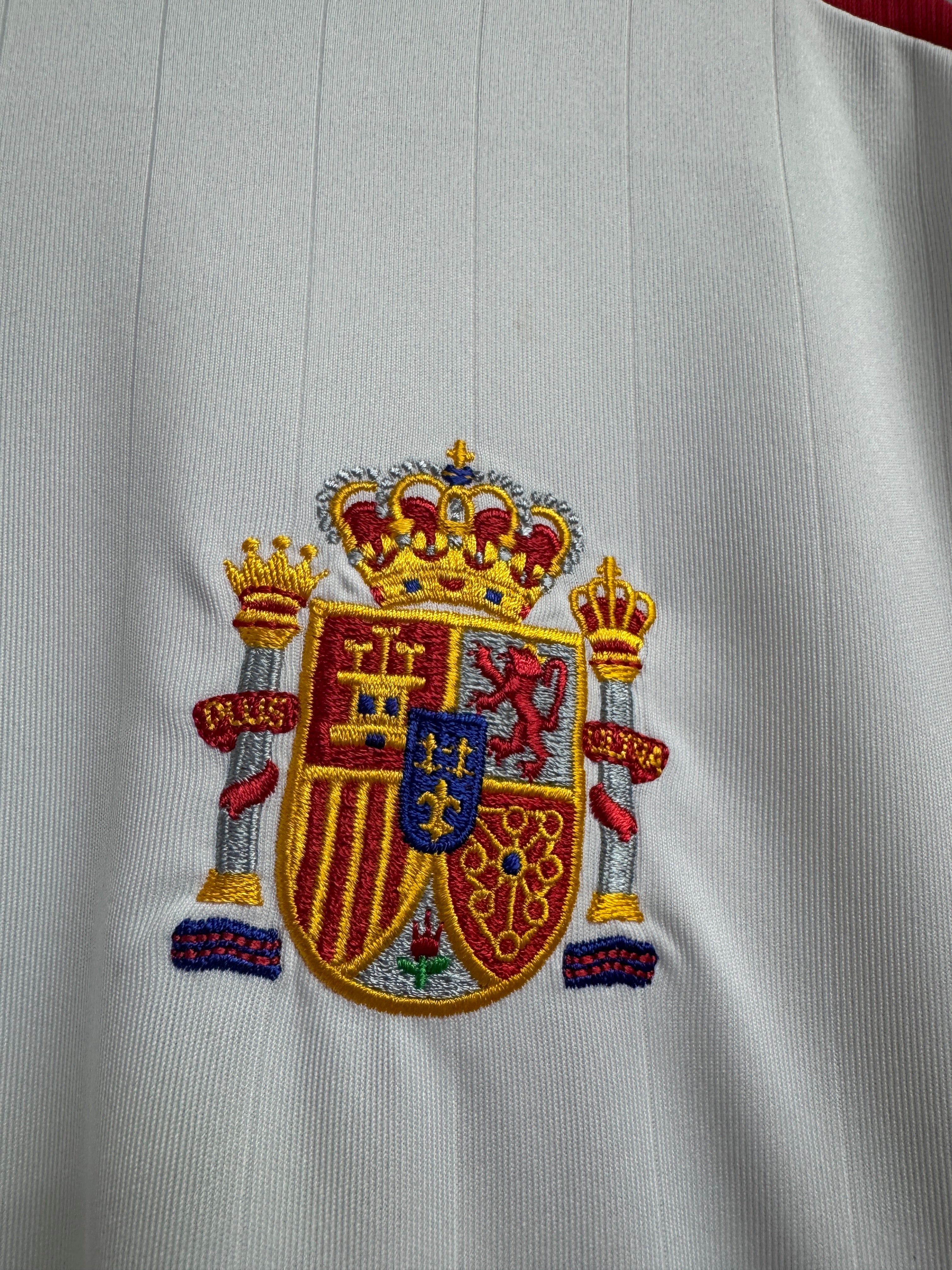 Spain 2006/07 Xavi #8 Away Shirt | Retro Screamers