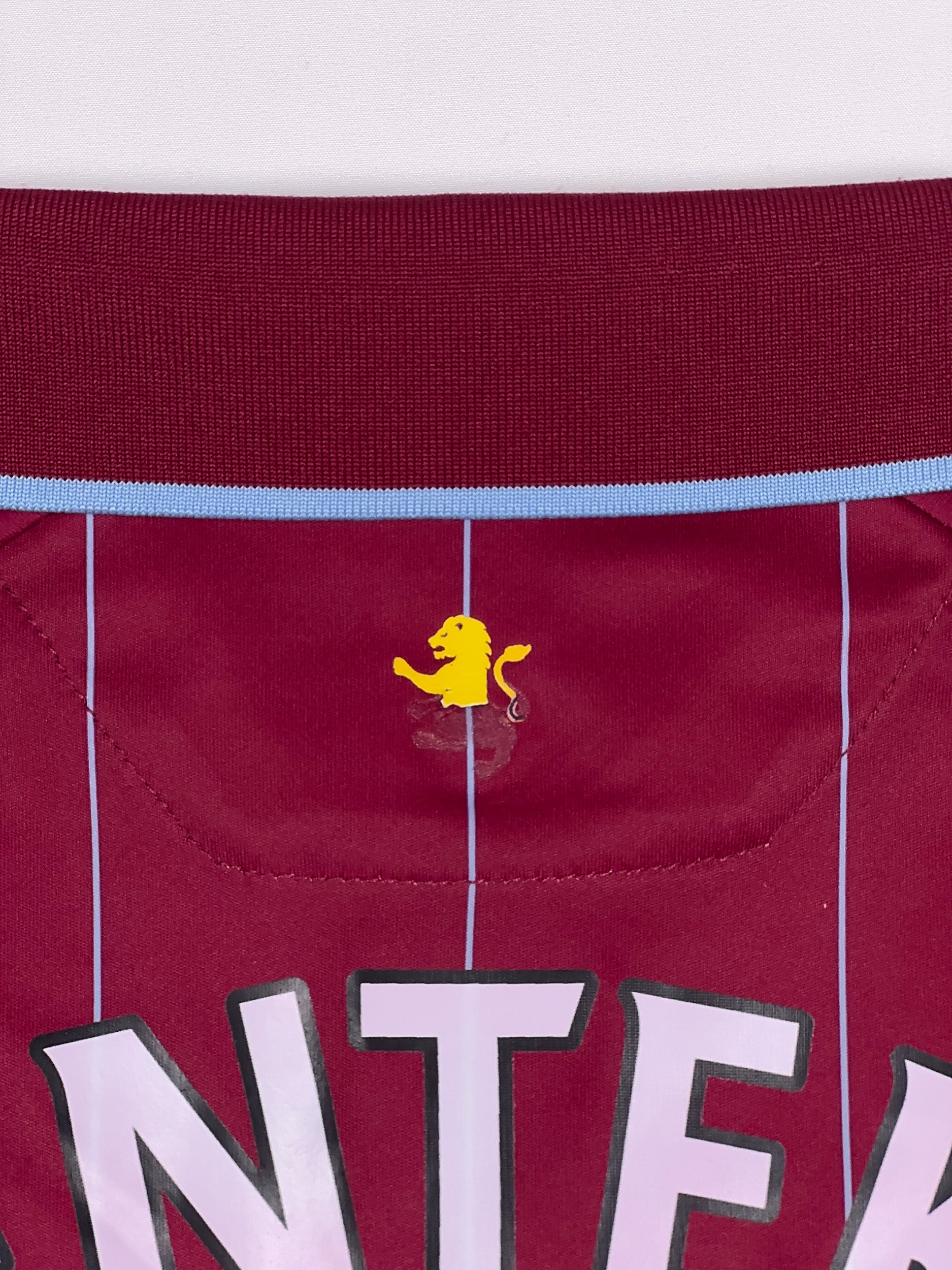 Aston Villa 2014/15 Christian Benteke #20 Home Shirt - M