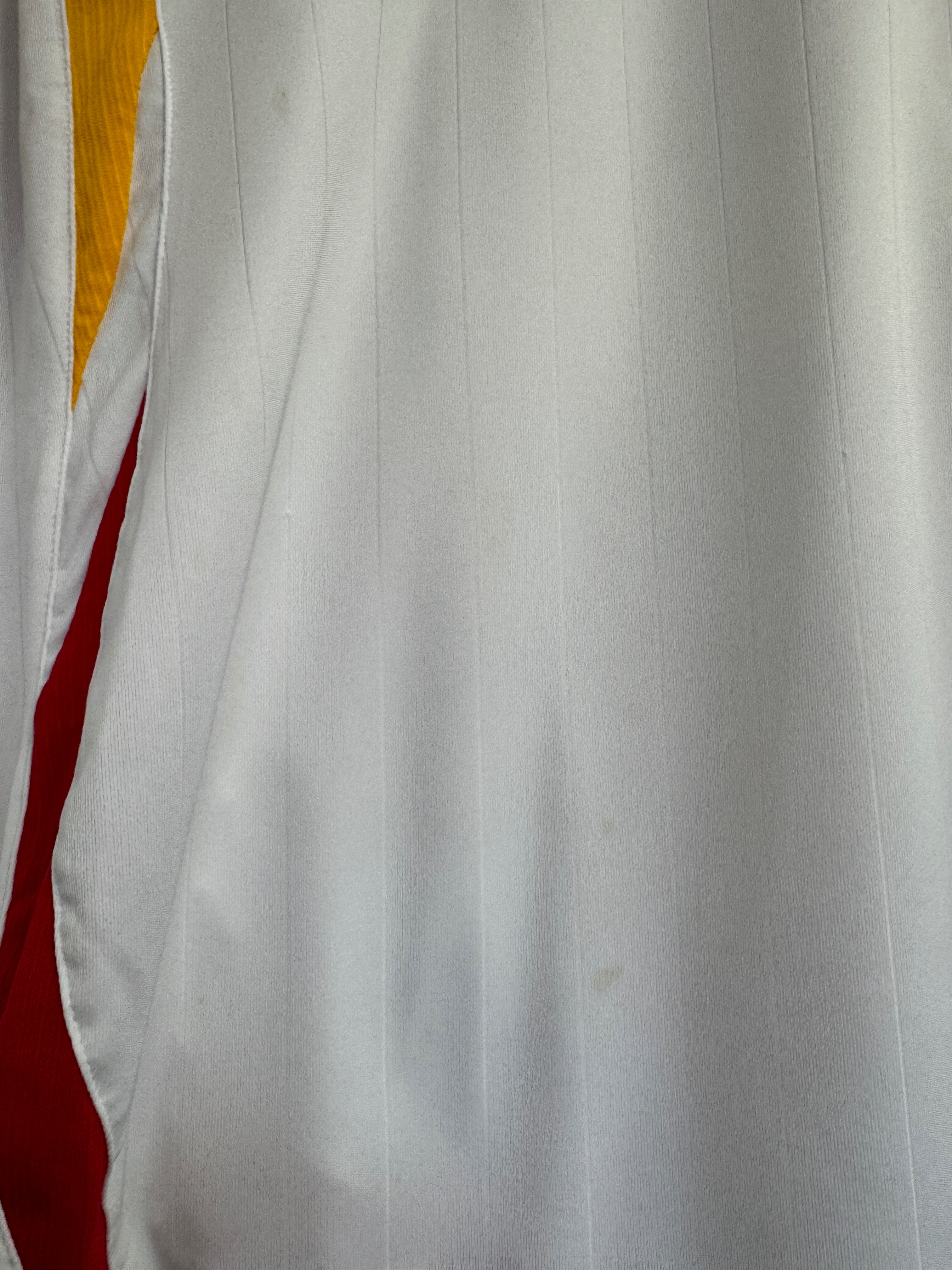 Spain 2006/07 Xavi #8 Away Shirt | Retro Screamers