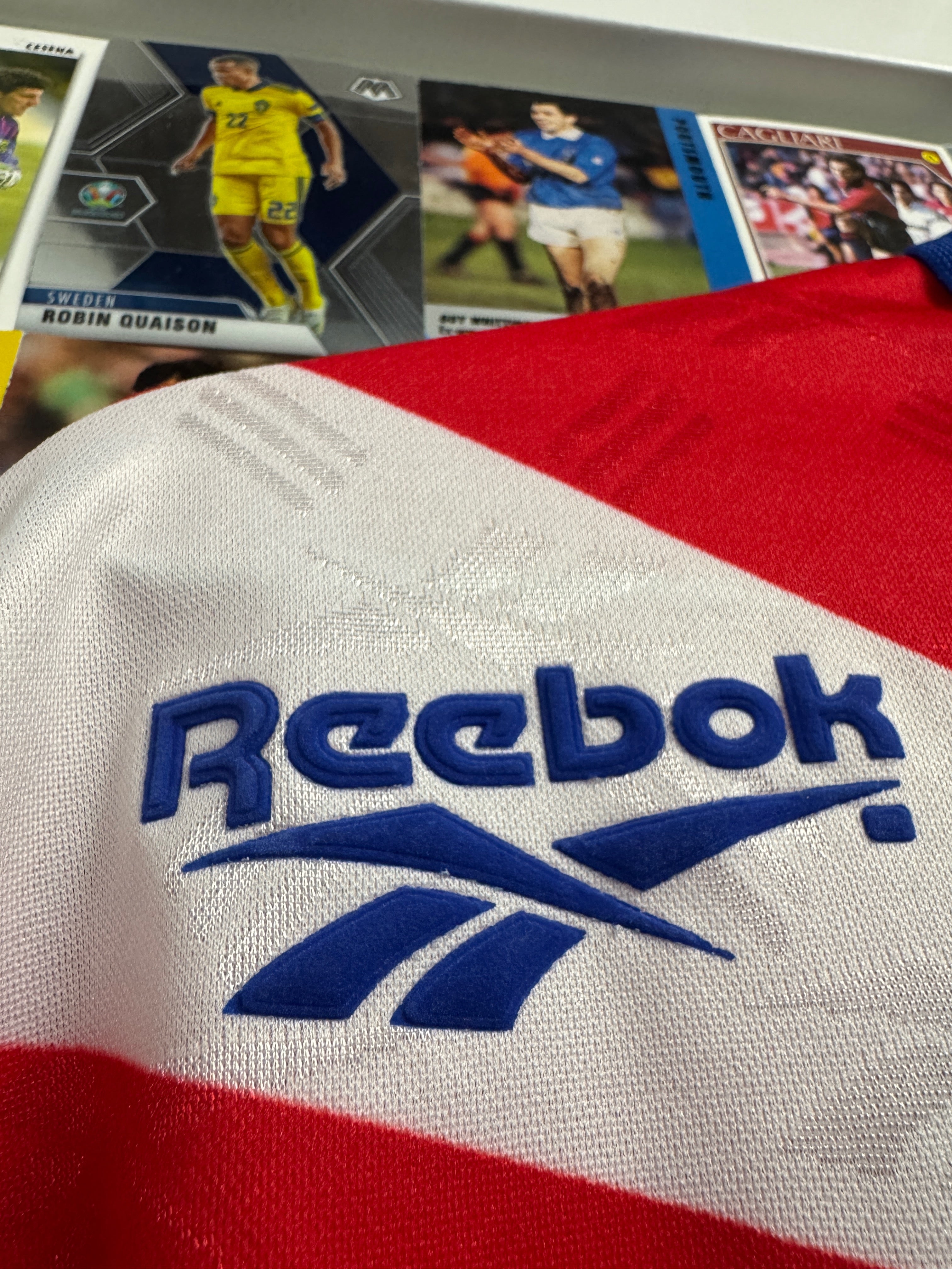 Chile 1997/99 #9 Home Shirt | Retro Screamers