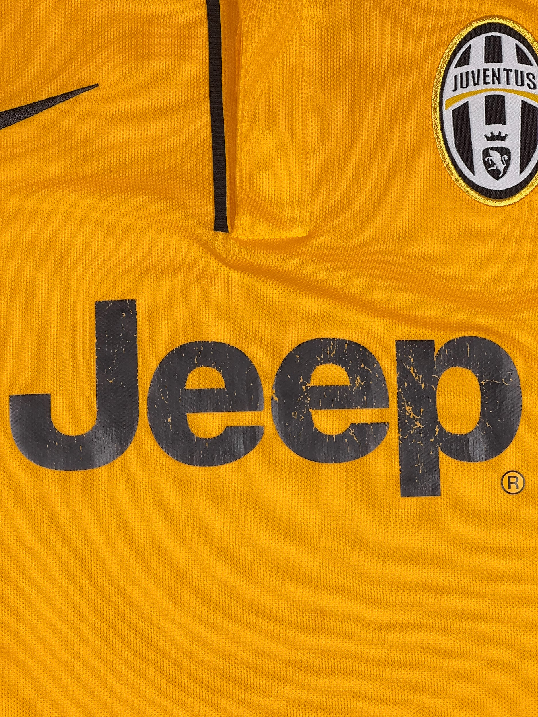 Juventus 2013/14 Away Shirt - L